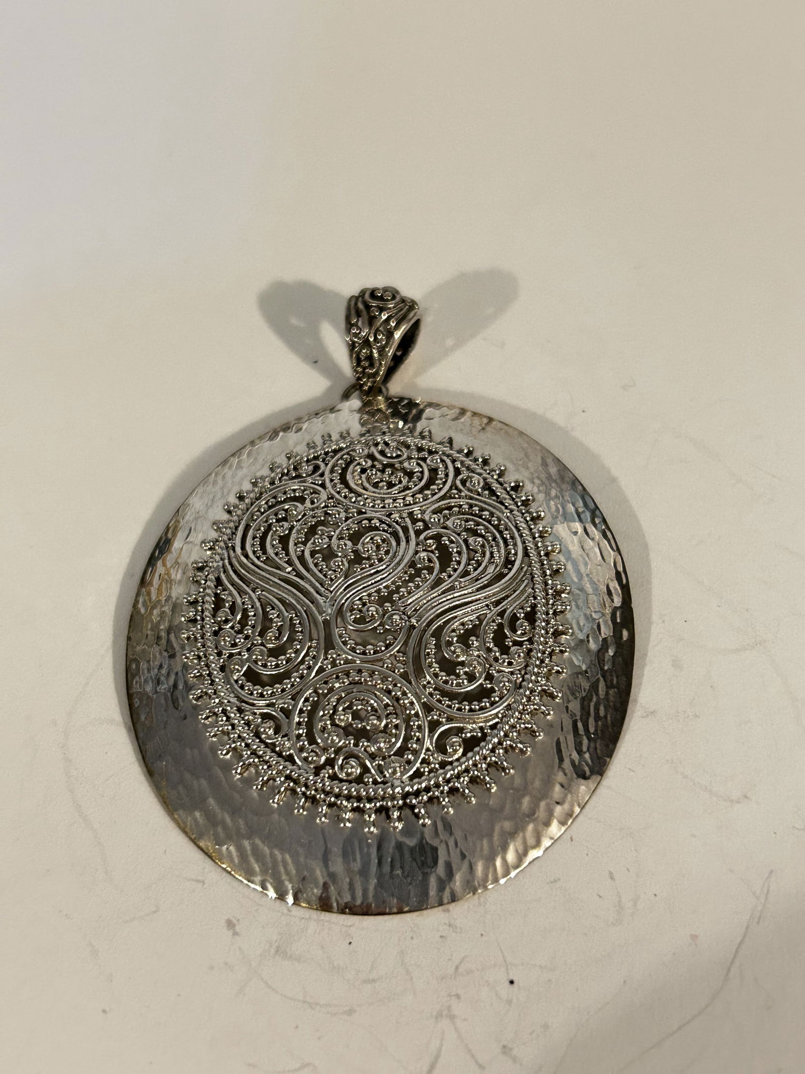Sarda Sterling Silver Bali Hammered Filigree Scroll Large Oval Pendant (1 of 5)
