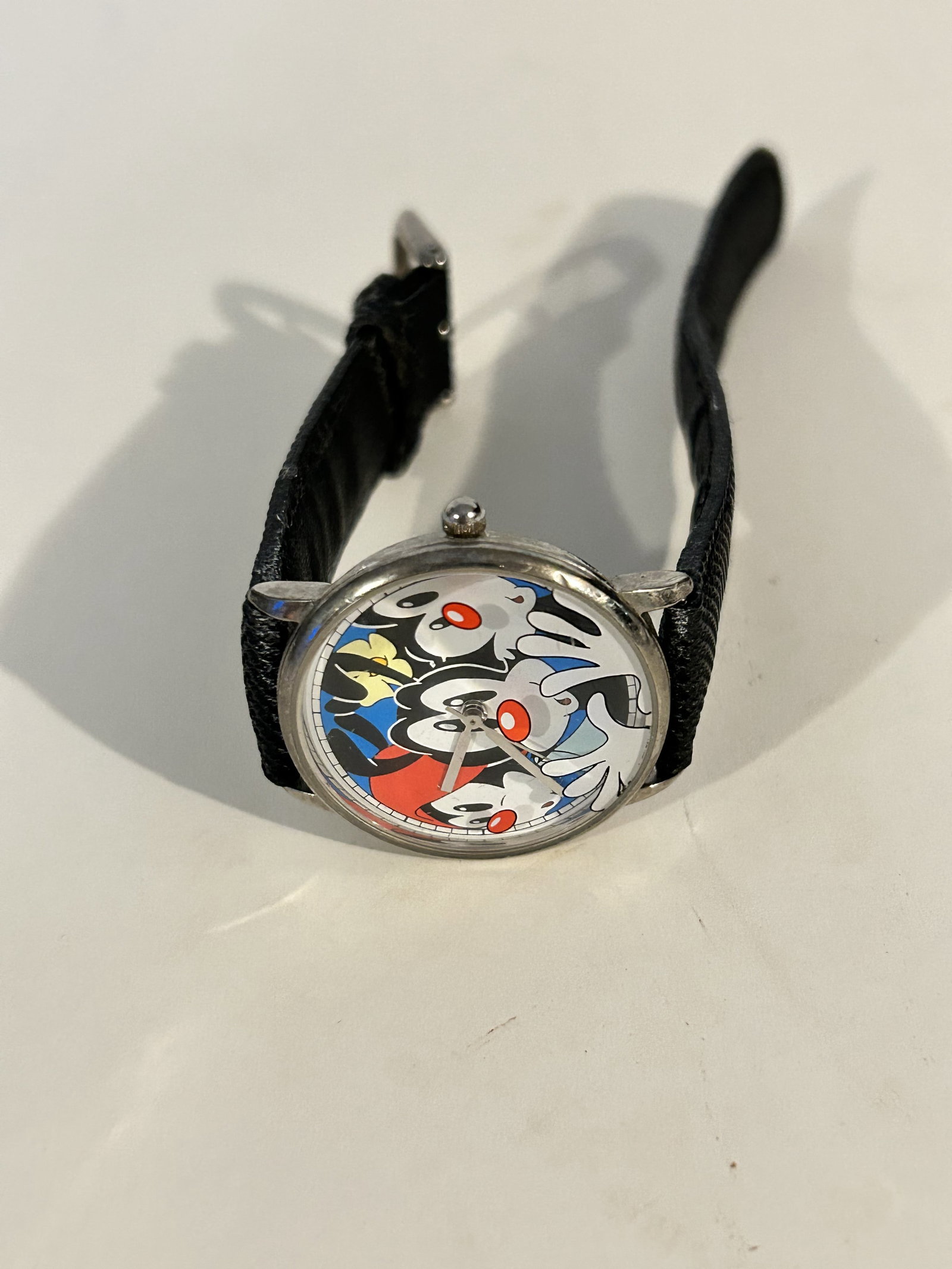 VTG 1994 Warner Bros Animaniacs Cartoon Wrist Watch New Battery Wakko Dot Yakko works great: VTG 1994 Warner Bros Animaniacs Cartoon Wrist Watch New Battery Wakko Dot Yakko works great Please view all photos as they are part of the description and condition of this Item, Feel free to contact 