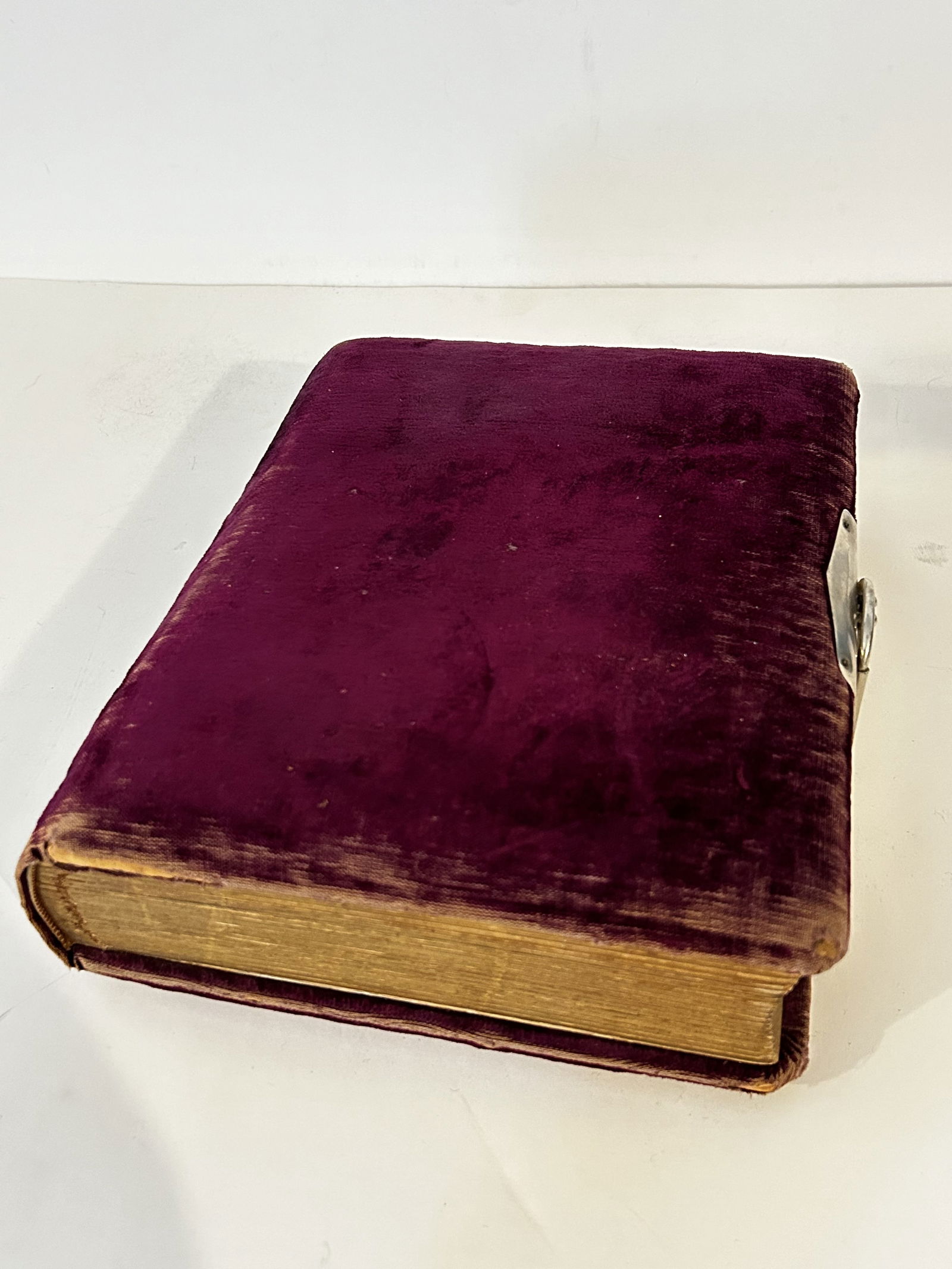 Antique Victorian Velvet Photo Album Red Burgundy Maroon June 6 1882 (1 of 6)