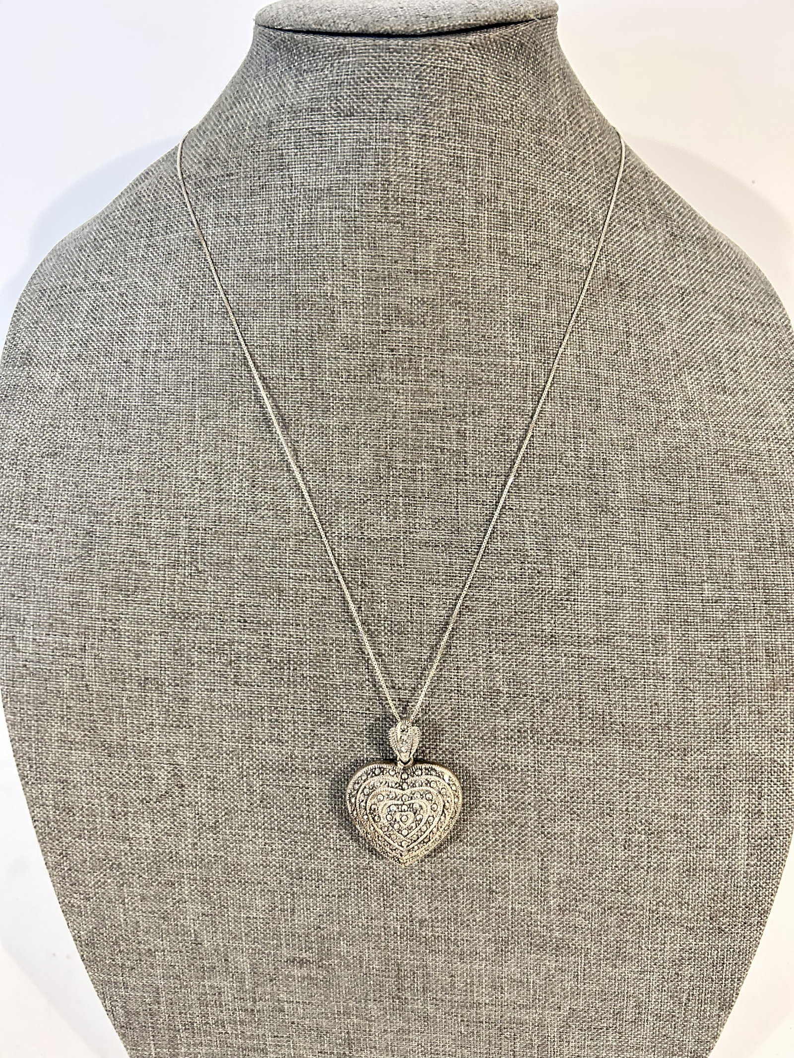 Vintage Sterling Silver marcasite heart pendant 1 3/4" Necklace 24": Vintage Sterling Silver marcasite heart pendant 1 3/4" Necklace 24" Please view all photos as they are part of the description and condition of this Item, Feel free to contact me with questions or pic