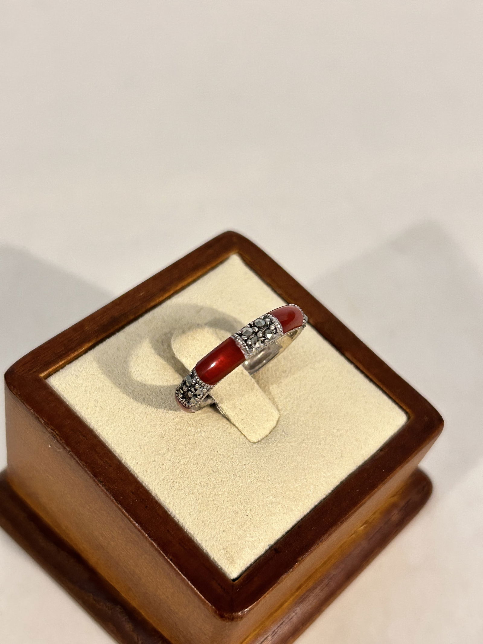 Vintage Sterling Silver thailand jasper band Ring sz 8 (1 of 3)