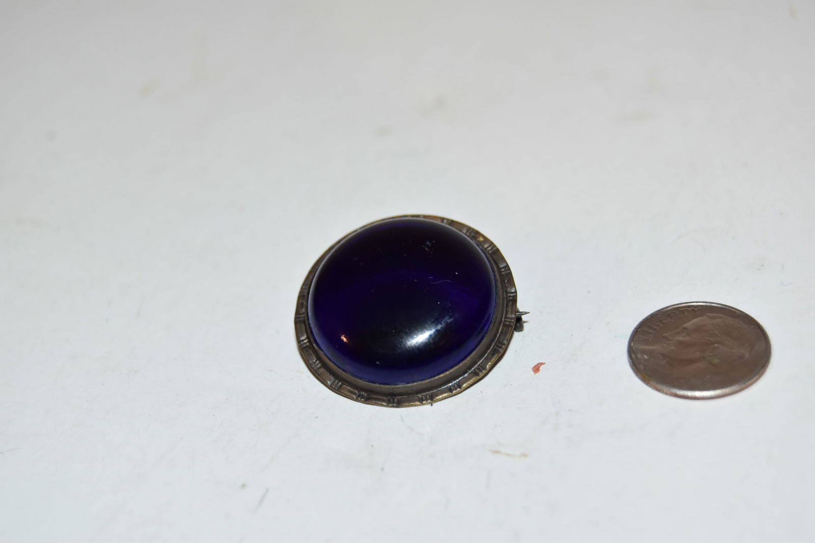 Vintage 1800s old glass Brooch (1 of 3)