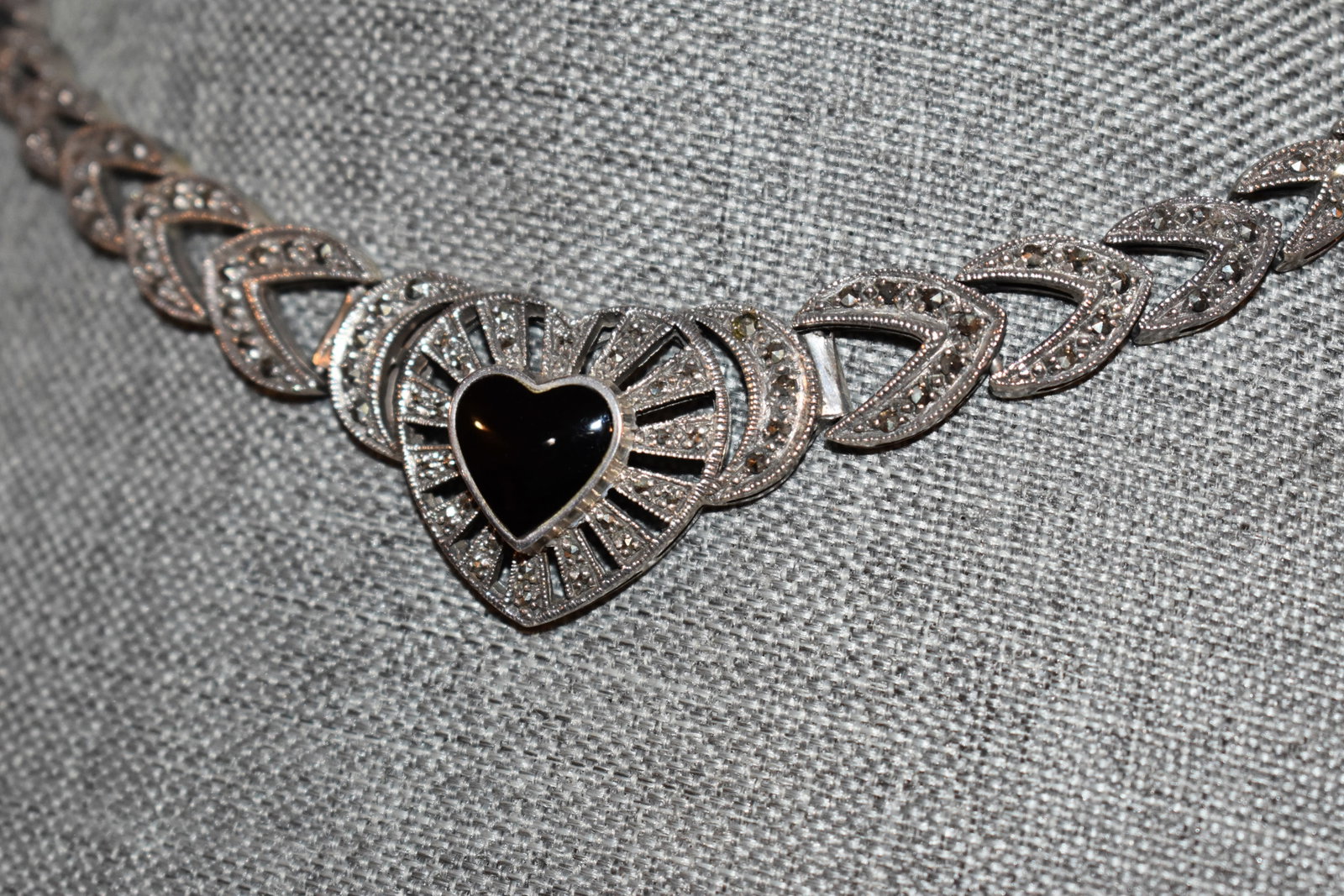 Vintage sterling silver onyx large marcasite heart Necklace 17" 54 grams: Vintage sterling silver onyx large marcasite heart Necklace 17" 54 grams Please view all photos as they are part of the description and condition of this Item, Feel free to contact me with questions o