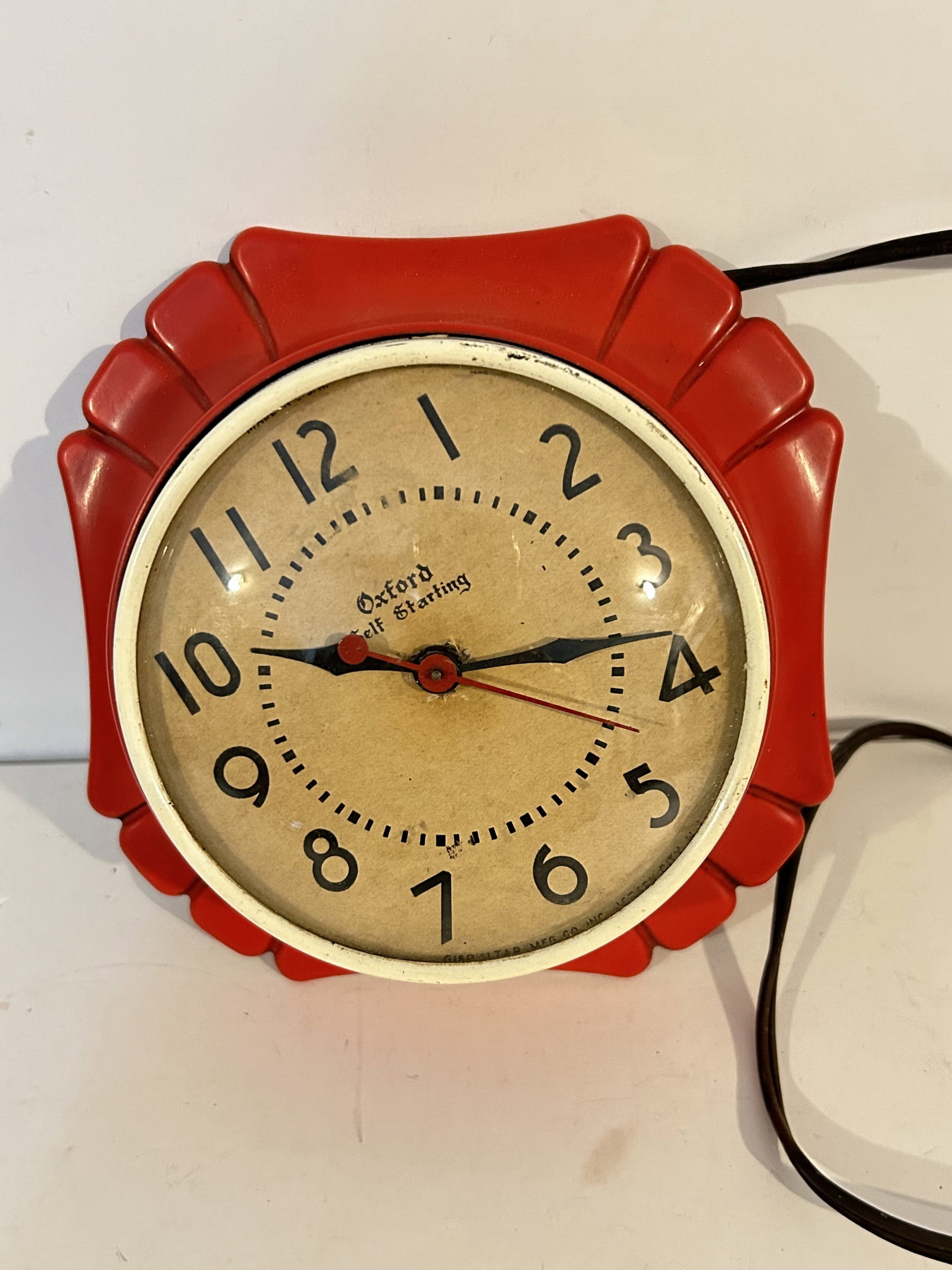 vintage oxford self starting Red Clock working (1 of 6)