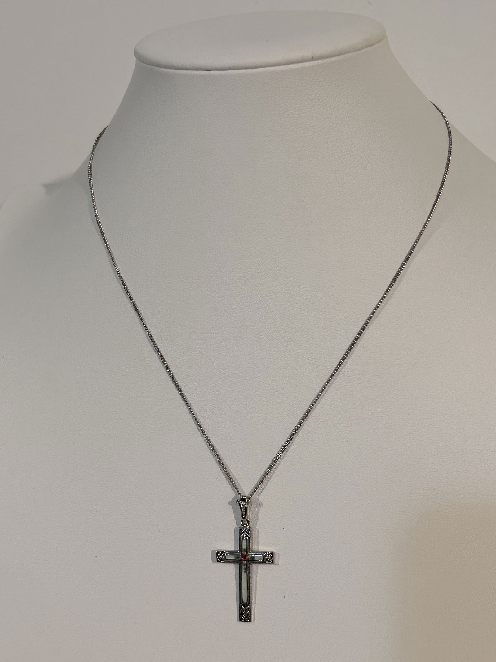 Vintage Sterling Silver enamel Ann Gale cross pendant Necklace 16": Vintage Sterling Silver enamel Ann Gale cross pendant Necklace 16" Please view all photos as they are part of the description and condition of this Item, Feel free to contact me with questions or pict