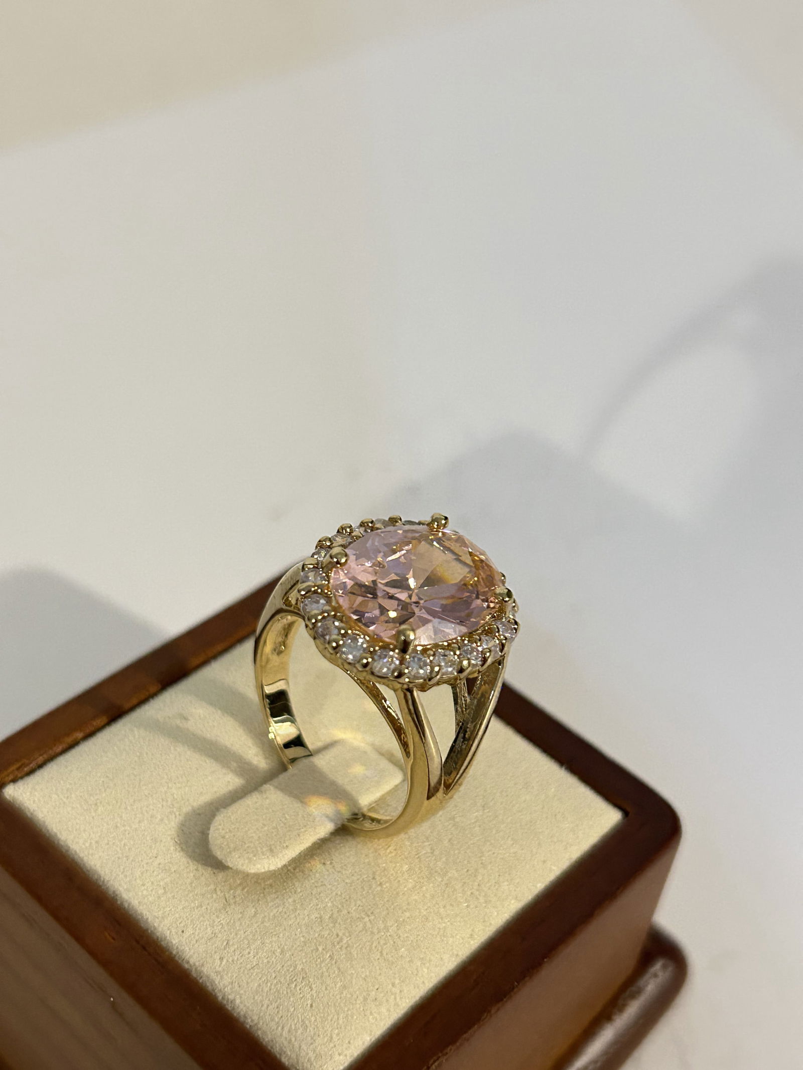 Camrose & Kross Jacqueline Kennedy JBK Gold Tone CZ Ring sz 10 (1 of 5)