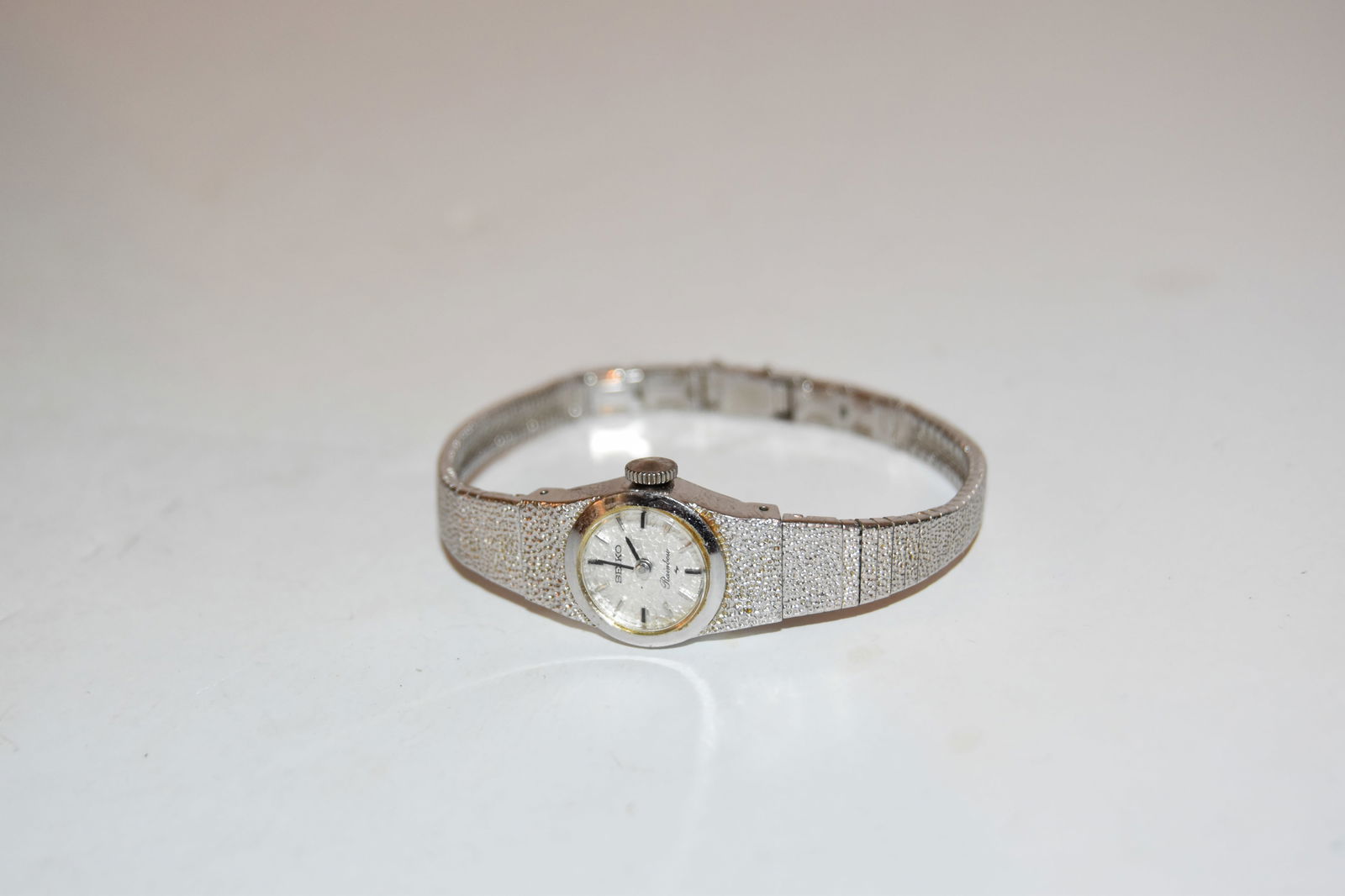 vintage seiko ladies mechanical watch not working (1 of 4)