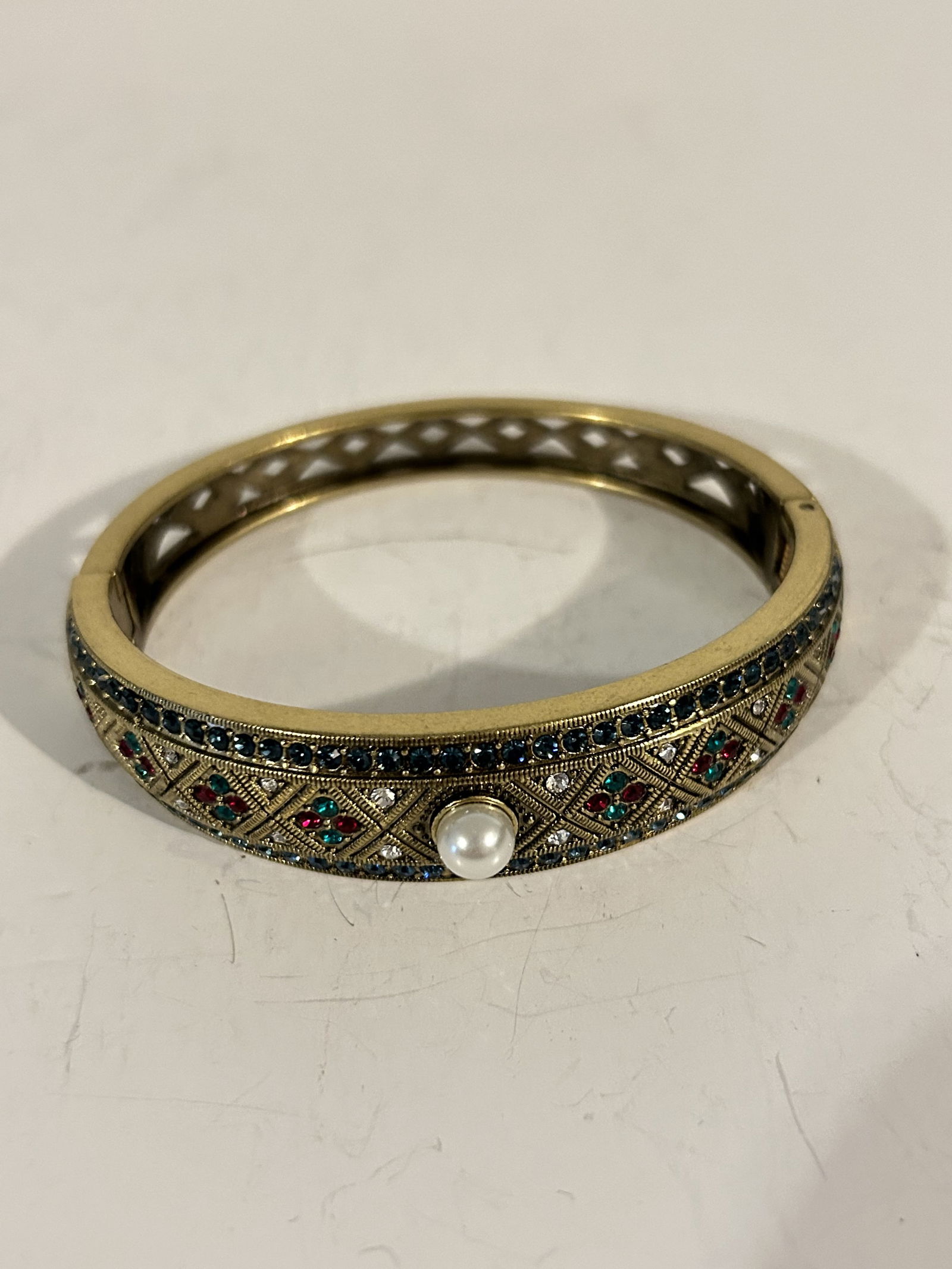 Vintage Heidi Daus Bronze Tone Art Deco Hinged Bangle Bracelet 8" (1 of 5)