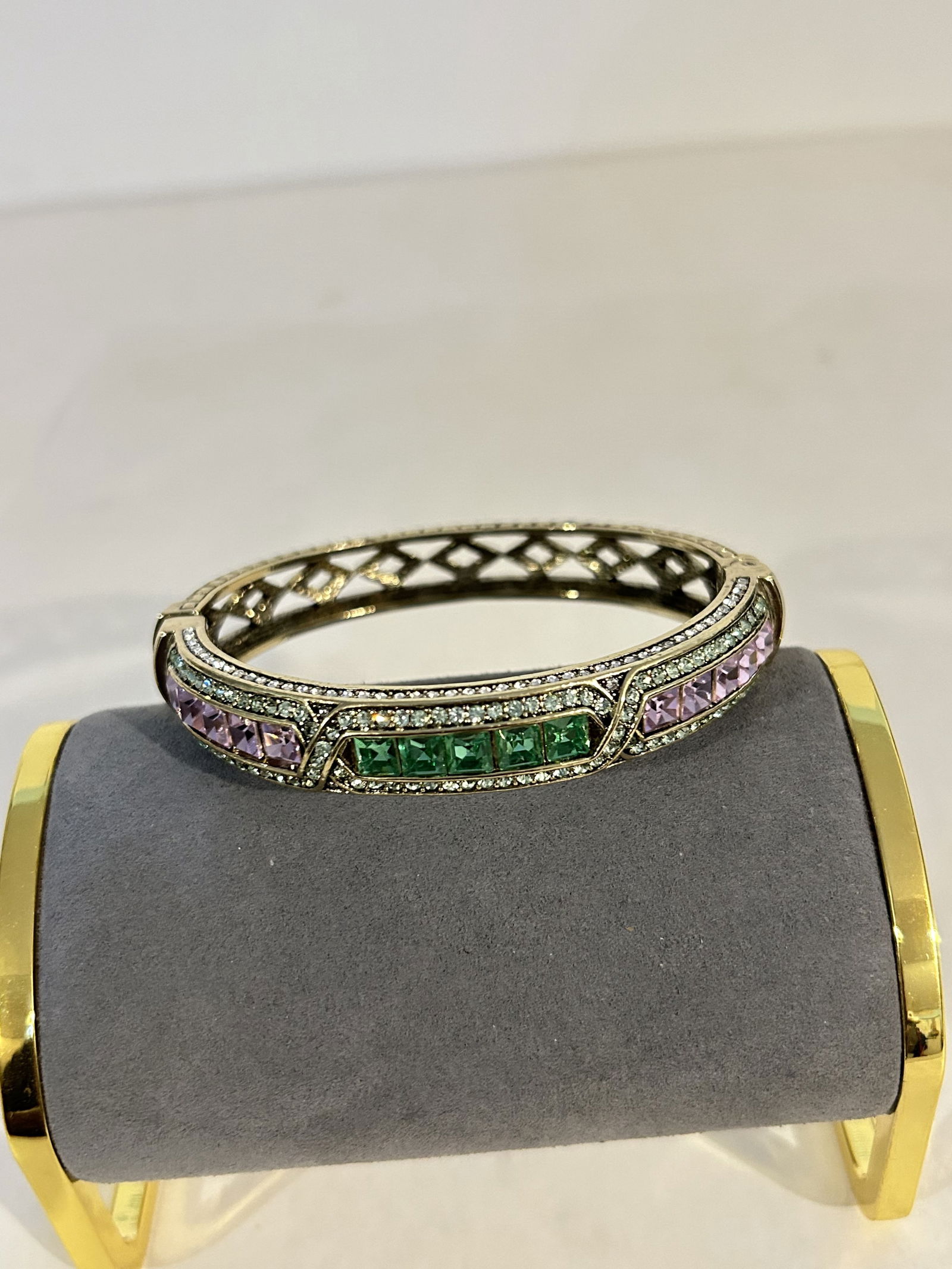 Vintage Heidi Daus Swarovski Crystal Hinged Bangle Bracelet (1 of 6)