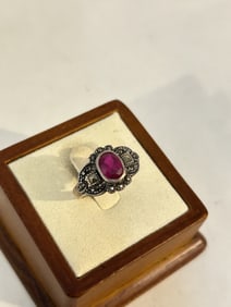 Vintage Sterling Silver ruby marcasite Ring sz 7