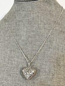 Vintage Sterling Silver filigree heart Necklace 19"