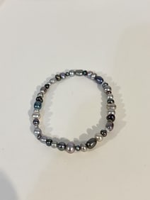 Vintage Honora pearl stretch Bracelet