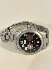 LEVIS Mens Silver Tone Silver Dial Quartz Watch working