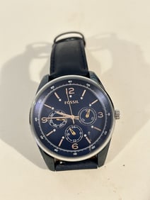 Beautiful Fossil Quartz Watch BQ 3208 works great!!!!