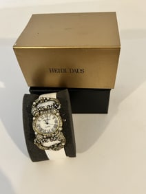 Vintage Heidi Daus Ladies Cuff  Swarovski Crystal Watch New in Box