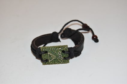 Vintage adjustable green Bracelet