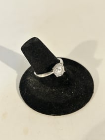 Vintage Sterling Silver rhinestone Ring sz 8