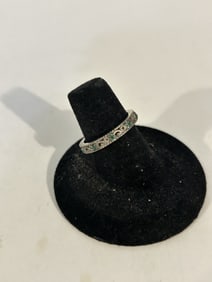 Vintage Sterling Silver green stone band Ring sz 7