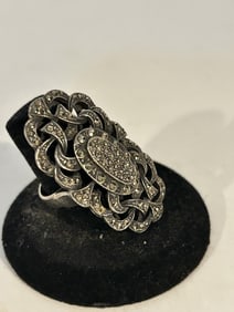 Wow Vintage Sterling Silver marcasite floral Ring sz 8 16 grams missing 1 stone