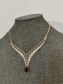 Vintage Elegant rhinestone Statement Necklace sz 14"