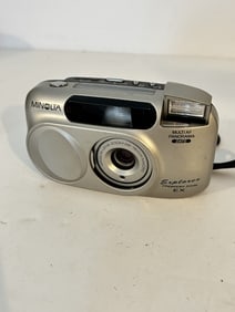Minolta Explorer Freedom Zoom EX 35mm Point Shoot Film Camera Vintage AF works flash stays up