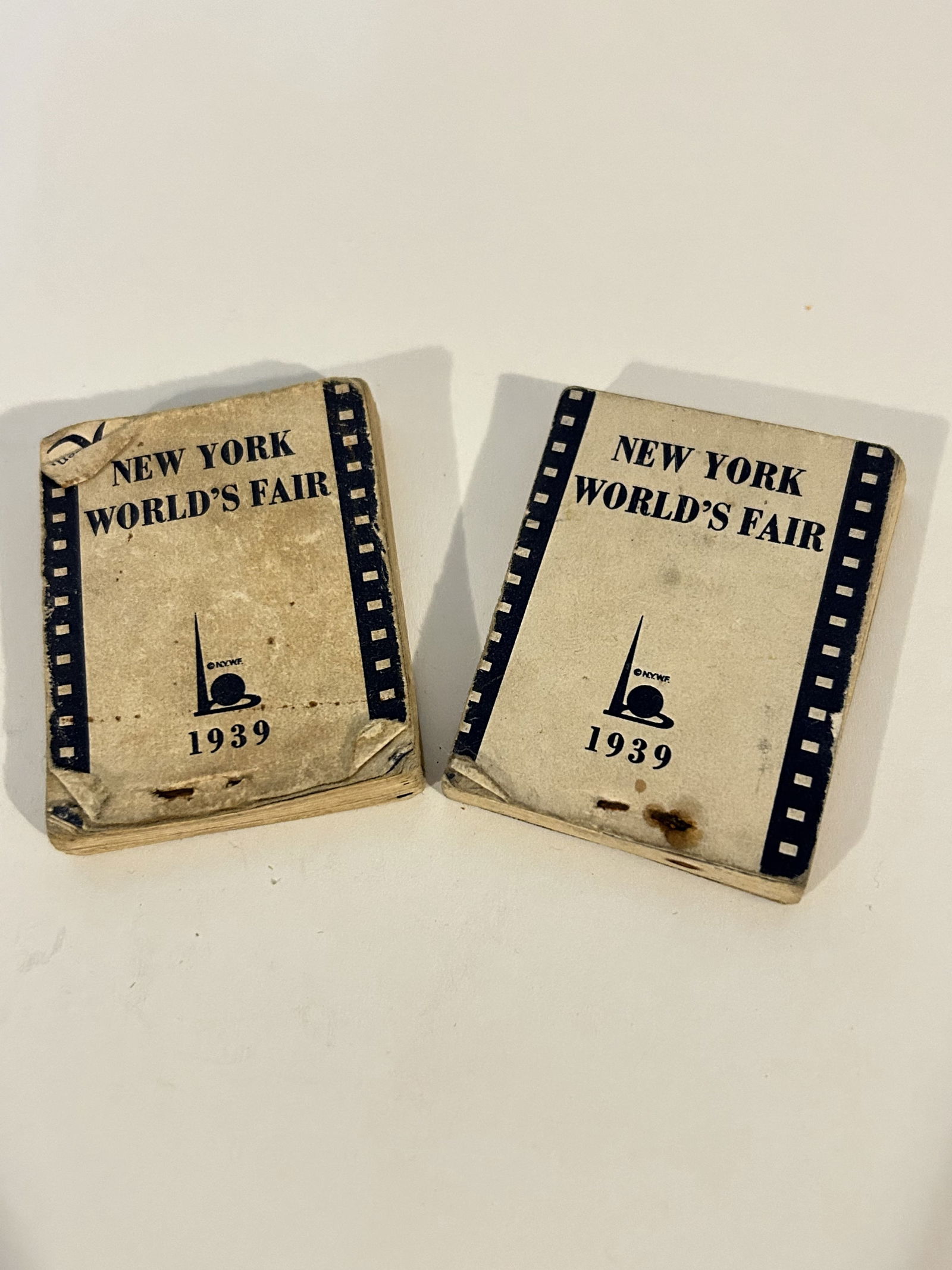 2 Vintage New York Worlds Fair books one missing back (1 of 4)