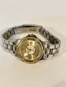 Hugo Maxx Analog Wristwatch Silver Gold Tone Date Indicator works great!!!