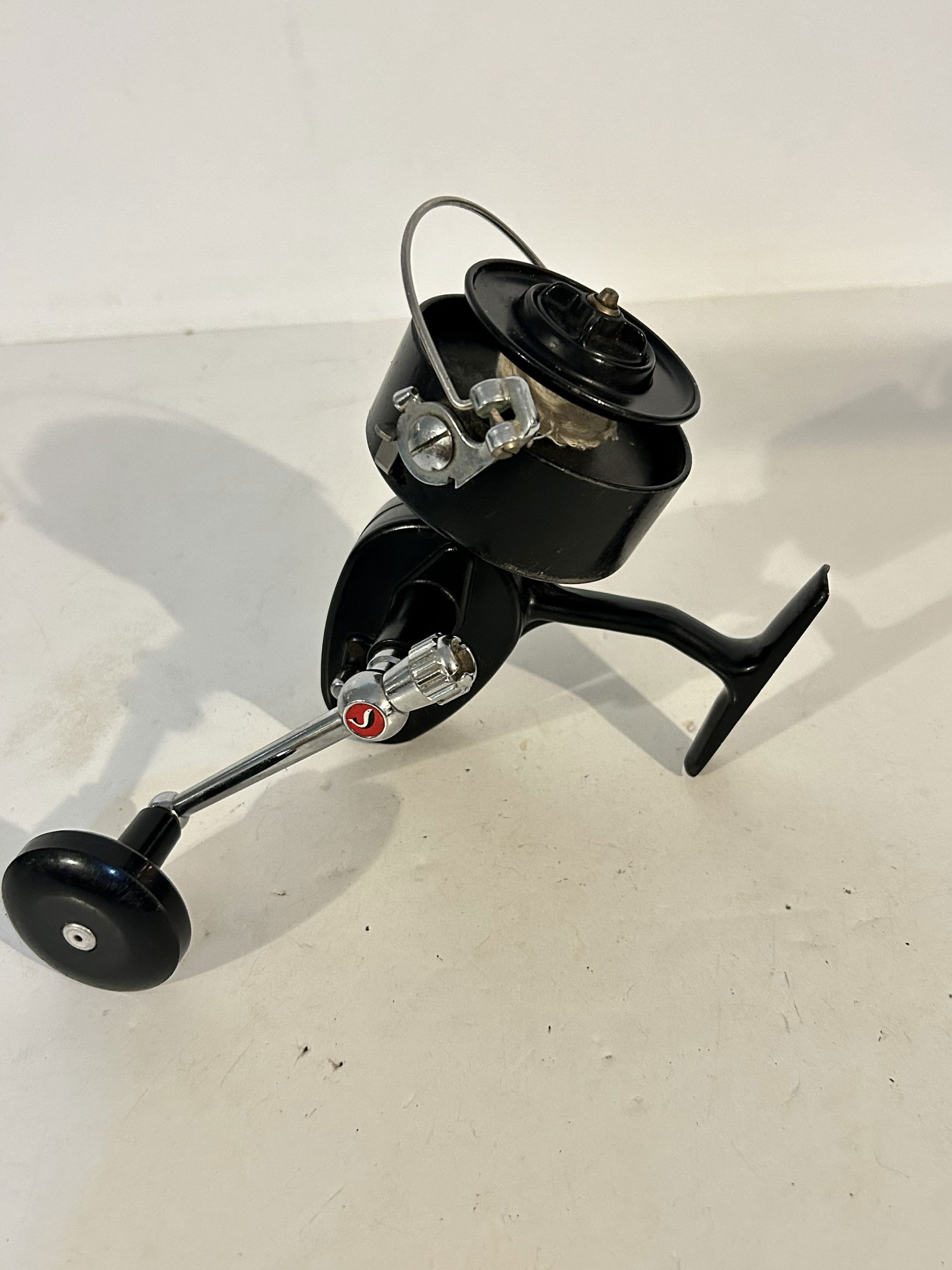 Vintage Garcia Mitchell 306 Saltwater Spinning Reel (1 of 5)