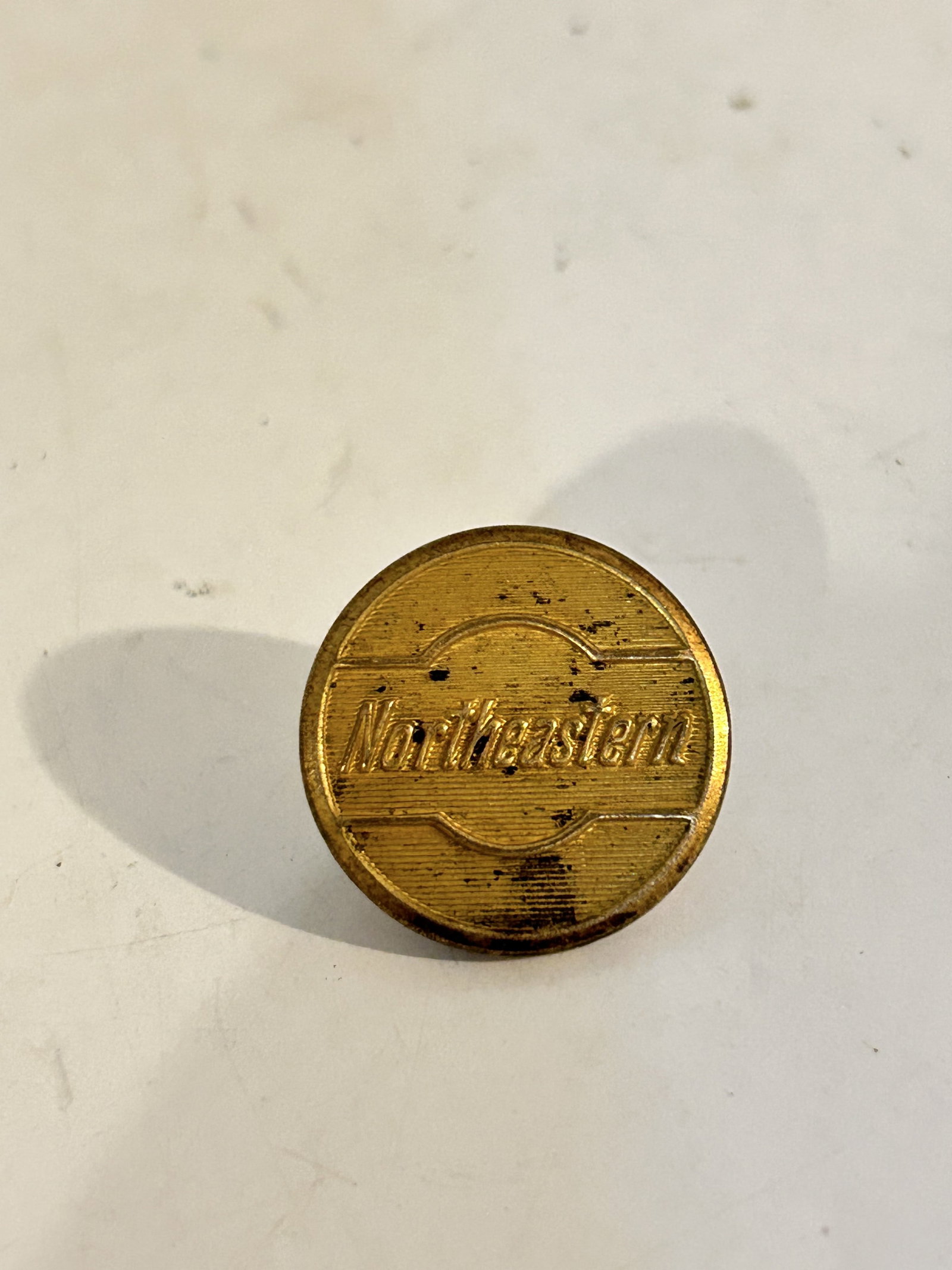 vintage north western RR button: vintage north western RR button Please view all photos as they are part of the description and condition of this Item, Feel free to contact me with questions or picture requests! Used Item AS IS