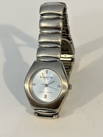 VINTAGE kenneth cole watch KC 4145 works great!!!