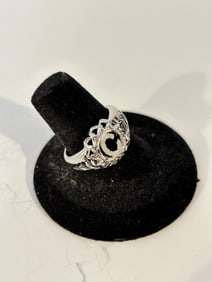 Vintage Sterling Silver thailand letter C Ring sz 8