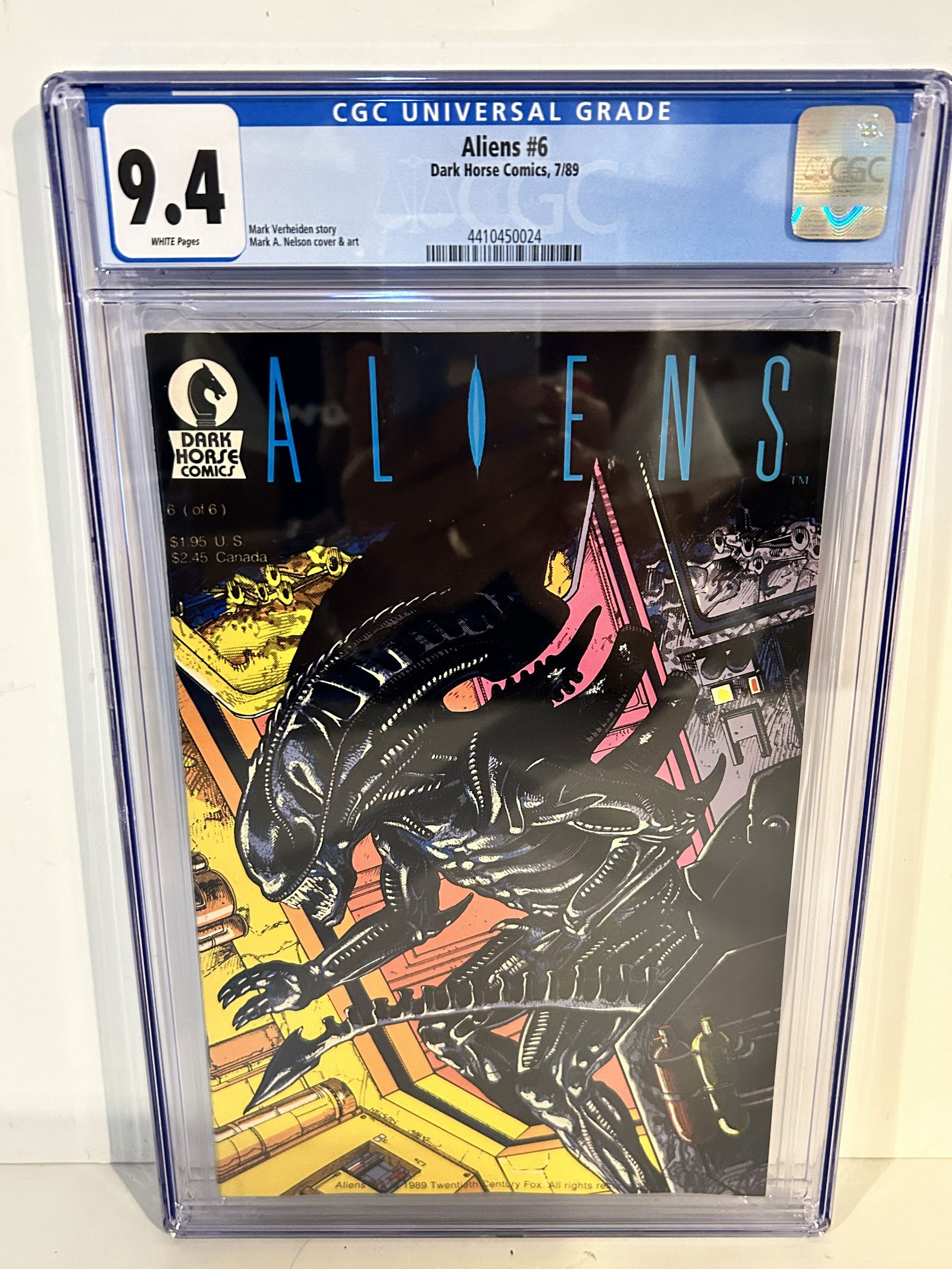 Vintage Comic Book CGC 9.4 aliens # 6 (1 of 2)