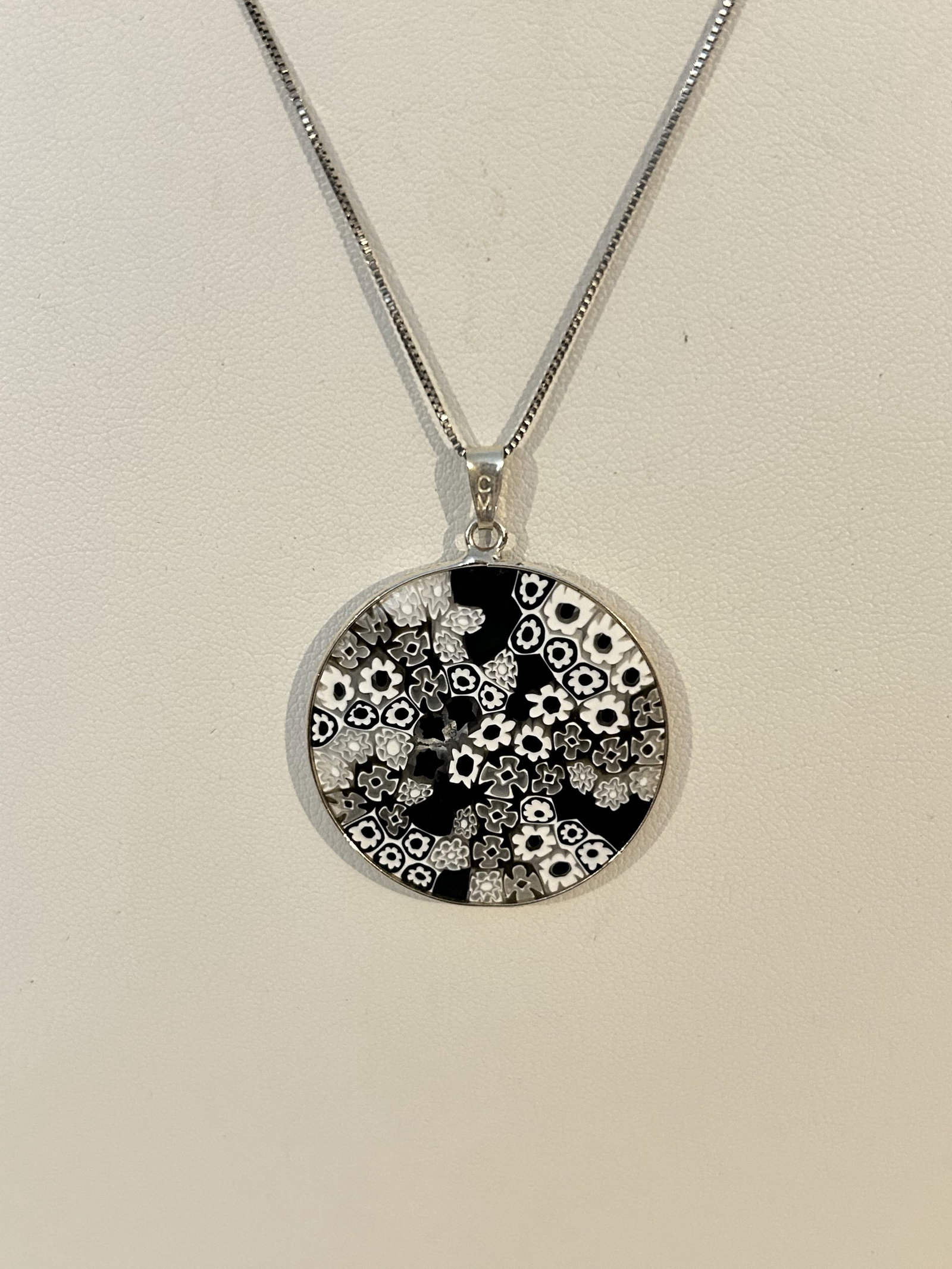Vintage Art Glass Millefiori sterling Pendant Murano Venetian Glass sz 20": Vintage Art Glass Millefiori sterling Pendant Murano Venetian Glass sz 20" Please view all photos as they are part of the description and condition of this Item, Feel free to contact me with questions