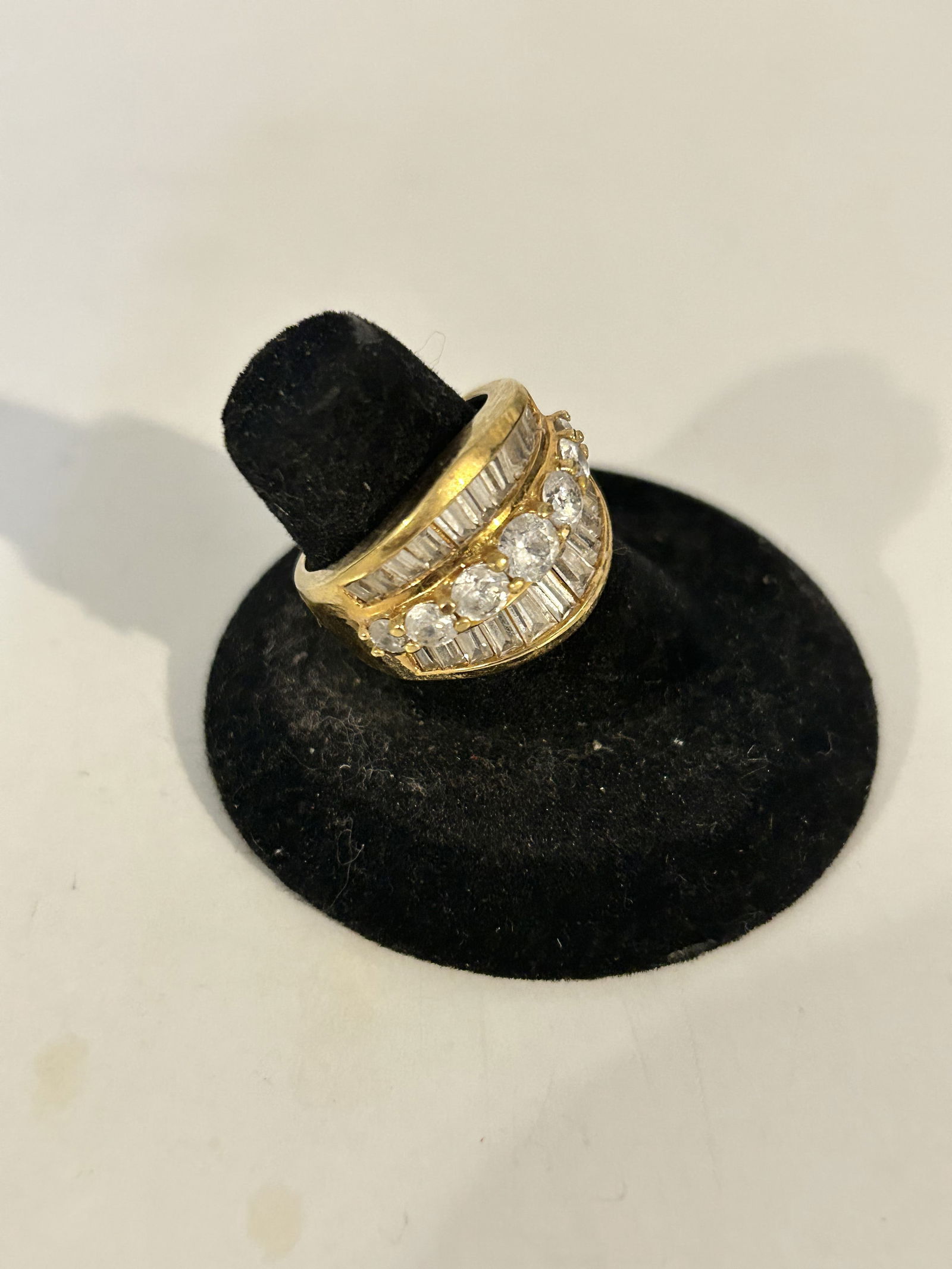 Vintage Sterling Silver vermeal CZ Ring sz 7 (1 of 5)