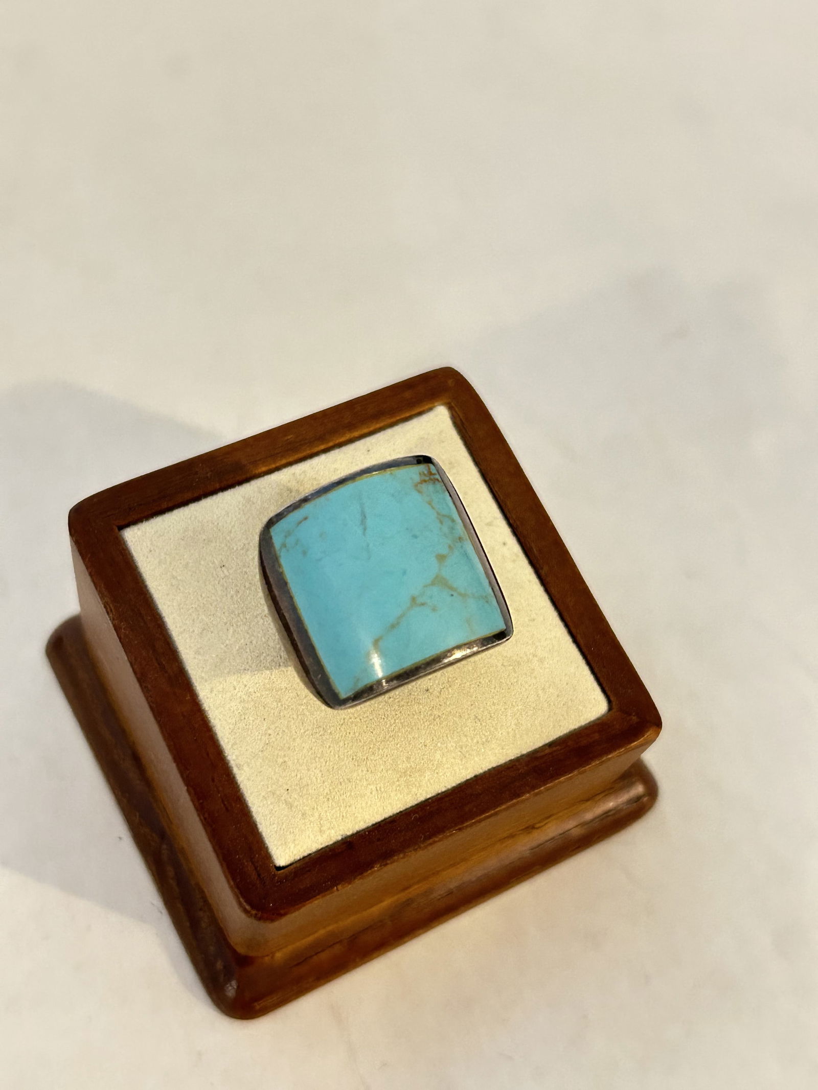 Vintage sterling silver Turquoise navajo Ring sz 9 (1 of 4)