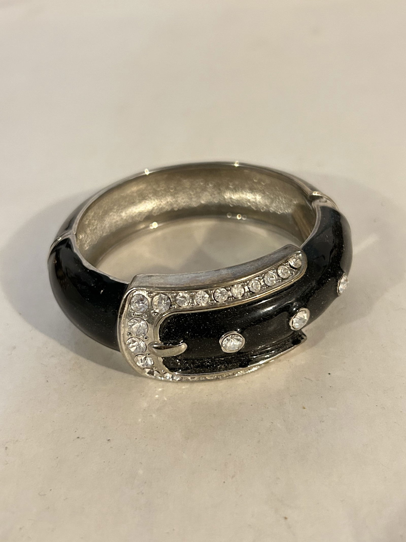 Vintage  black enamel hinged Bracelet 7" (1 of 4)