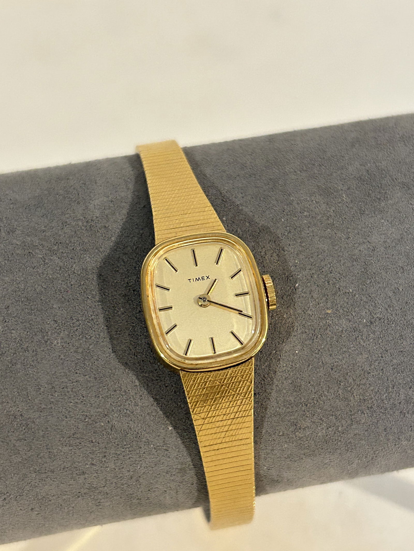 Vintage Timex ladies working mech Watch (1 of 4)