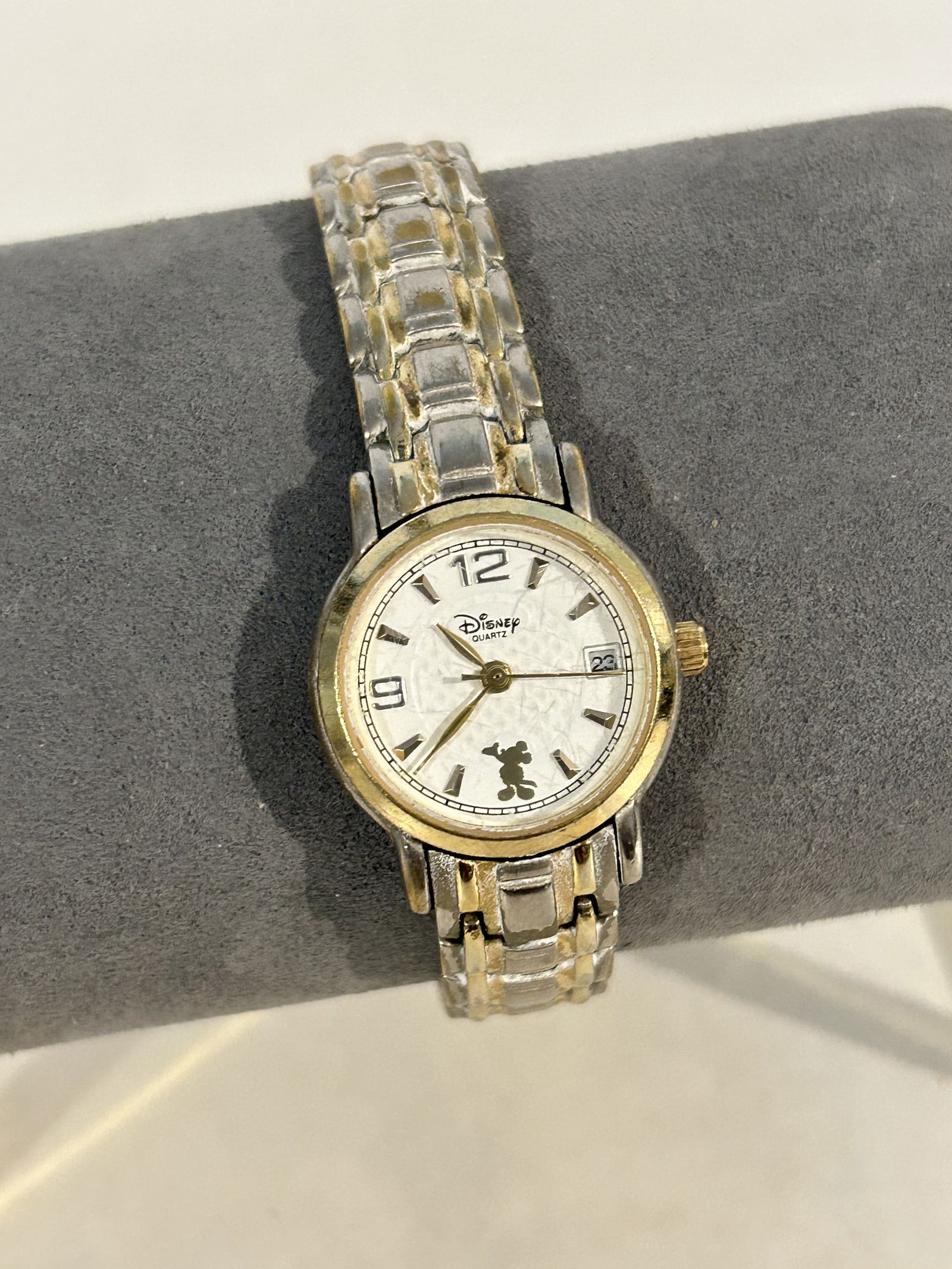 Vintage Disney quartz working mickey Watch (1 of 5)