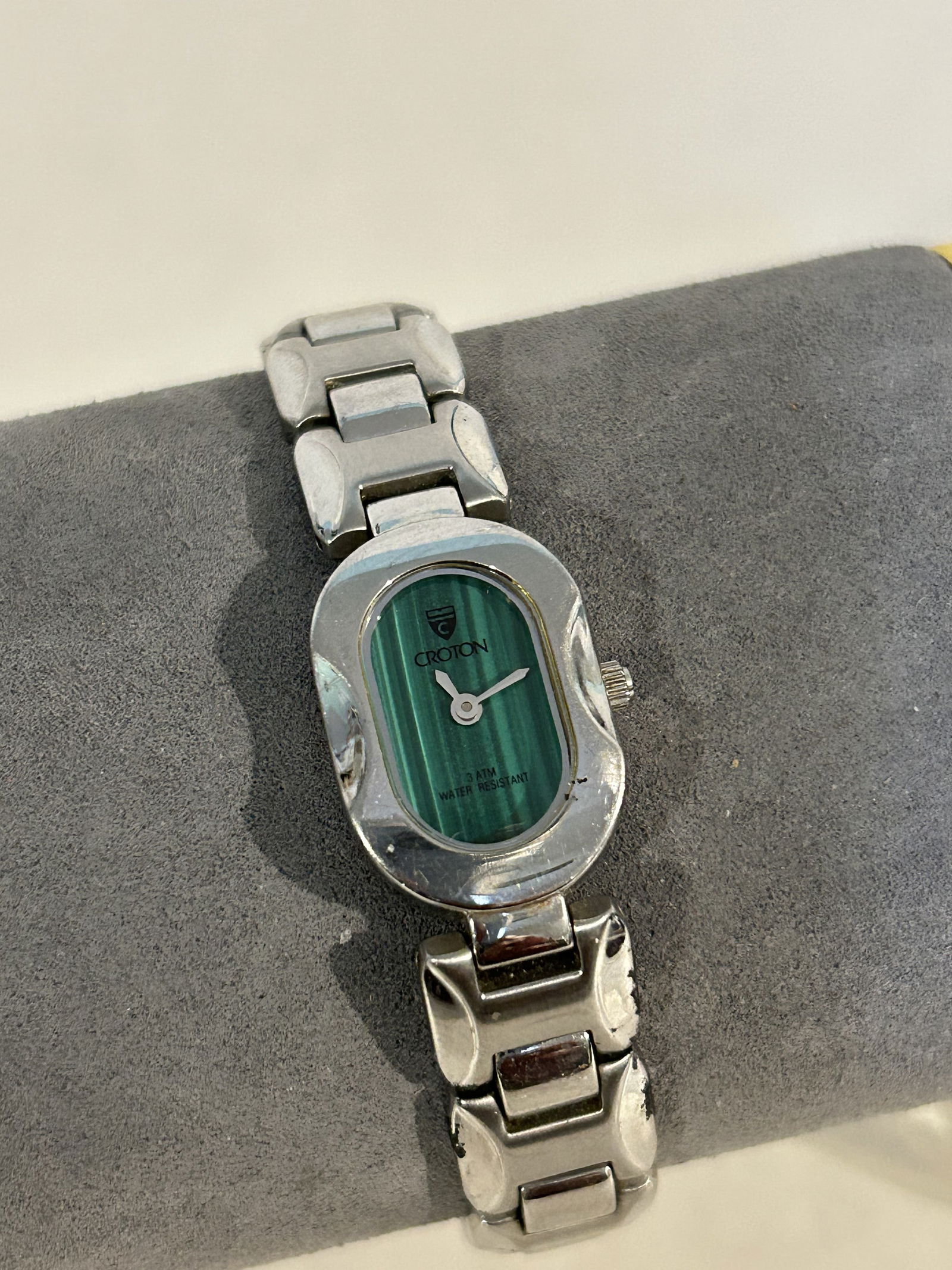Vintage Croton Malachite working Watch: Vintage Croton Malachite working Watch Please view all photos as they are part of the description and condition of this Item, Feel free to contact me with questions or picture requests! Used Item AS I