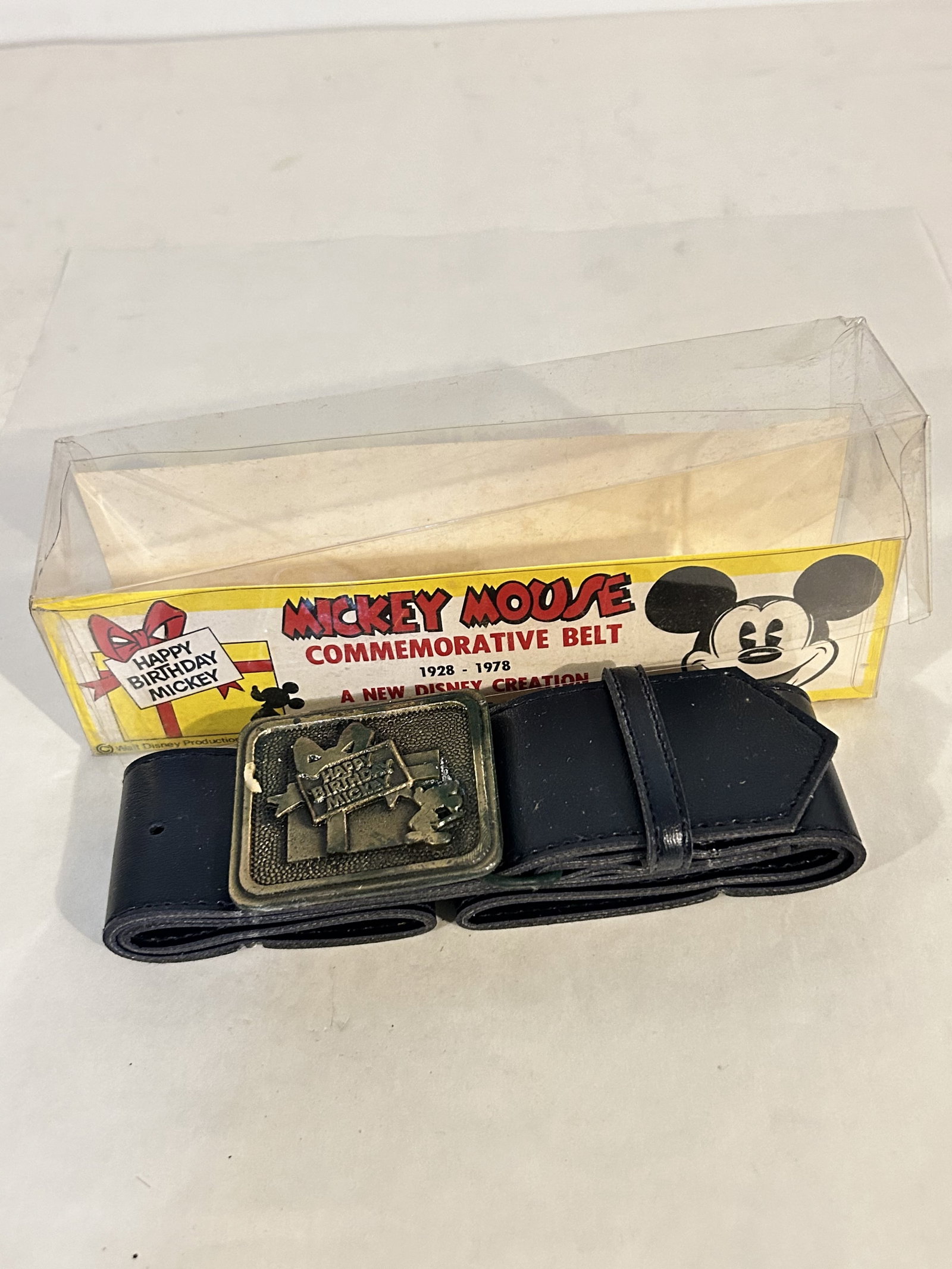 Vintage 1978 Mickey Mouse Disney Belt Commemorative Happy Birthday 26" 50 Yrs: Vintage 1978 Mickey Mouse Disney Belt Commemorative Happy Birthday 26" 50 Yrs Please view all photos as they are part of the description and condition of this Item, Feel free to contact me with questi