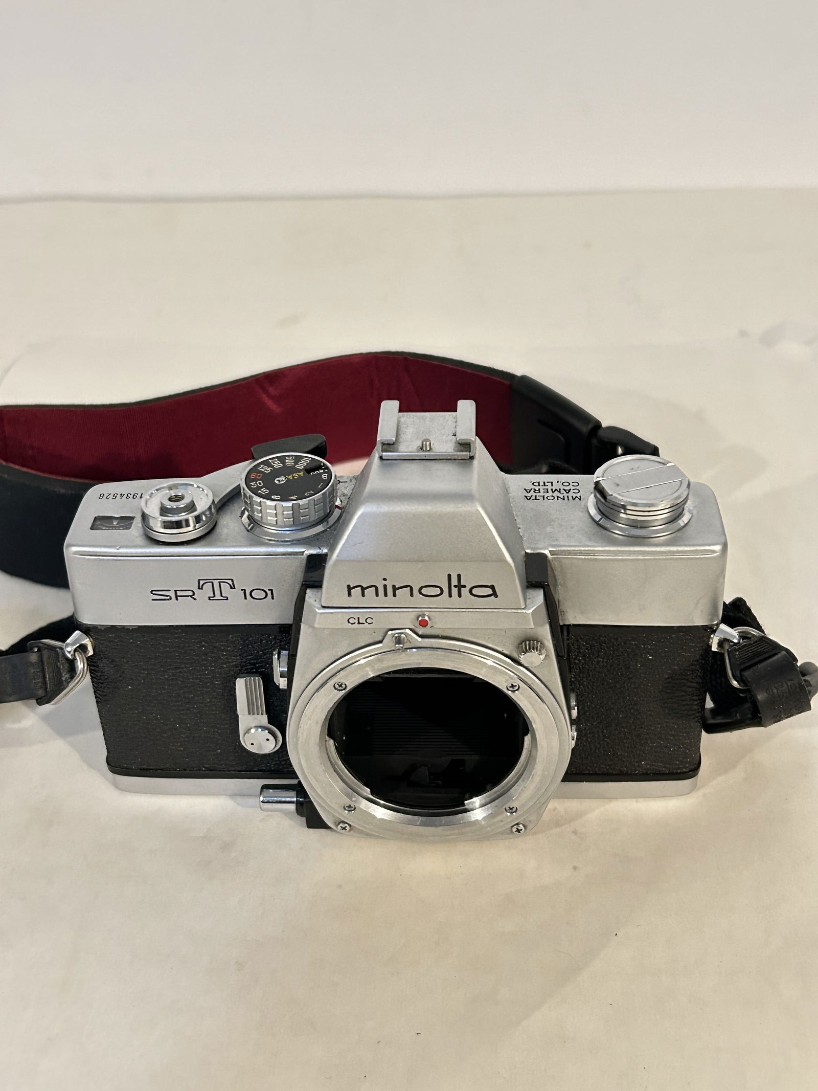 Beautiful Classic Minolta SRT-101 Camera Body (1 of 6)