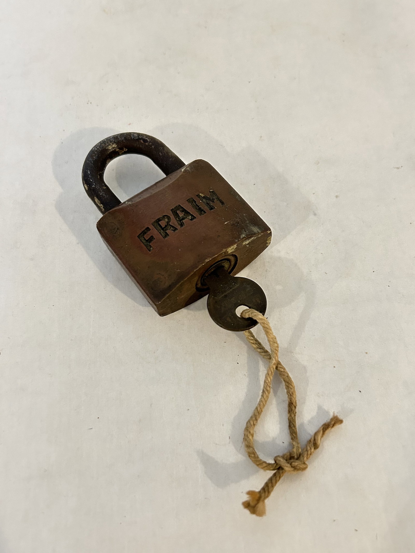 Vintage FRAIM Old Brass lock: Vintage FRAIM Old Brass lock Please view all photos as they are part of the description and condition of this Item, Feel free to contact me with questions or picture requests! Used Item AS IS