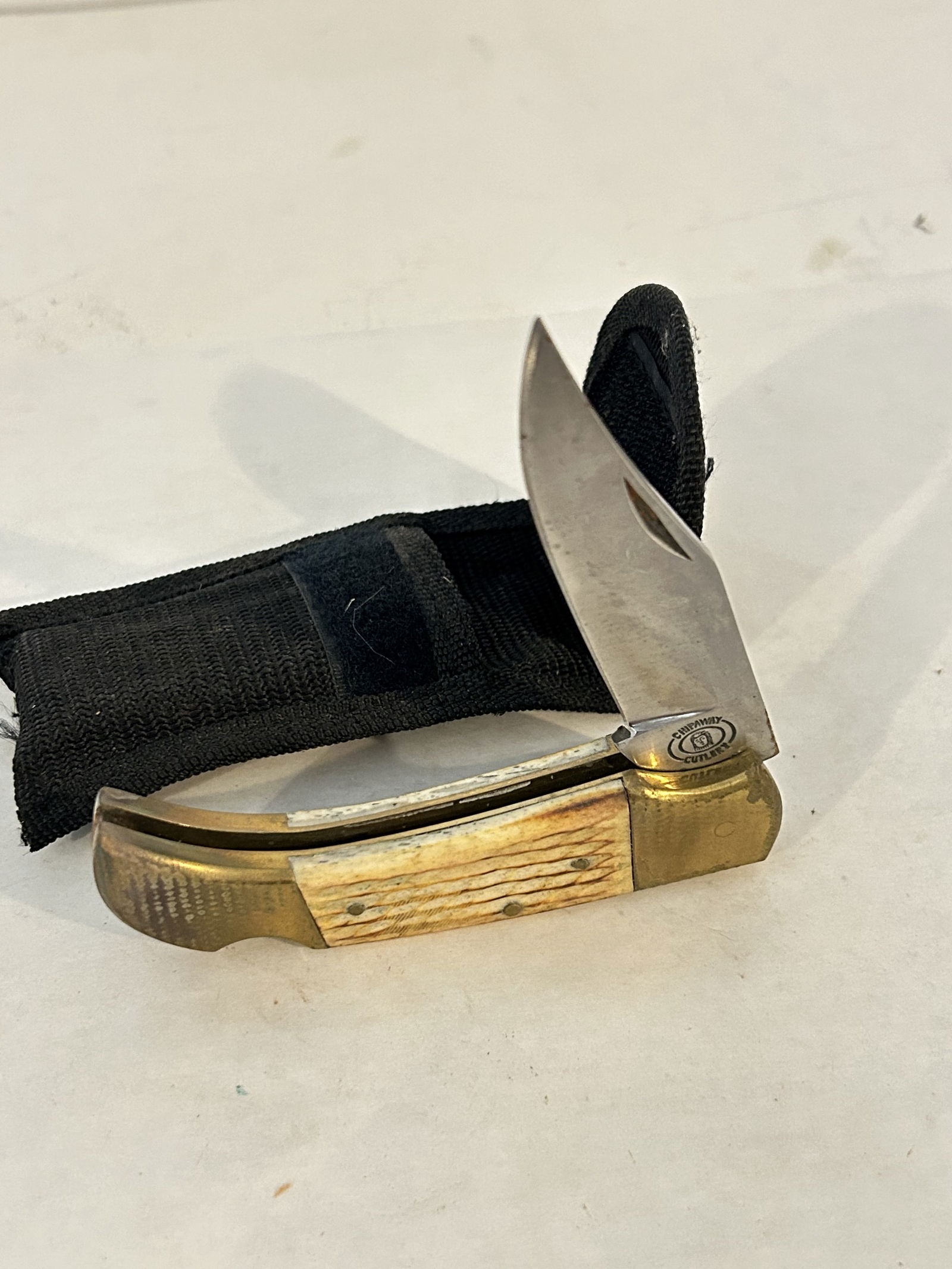 Vintage Chipaway Knife: Vintage Chipaway Knife Please view all photos as they are part of the description and condition of this Item, Feel free to contact me with questions or picture requests! Used Item AS IS