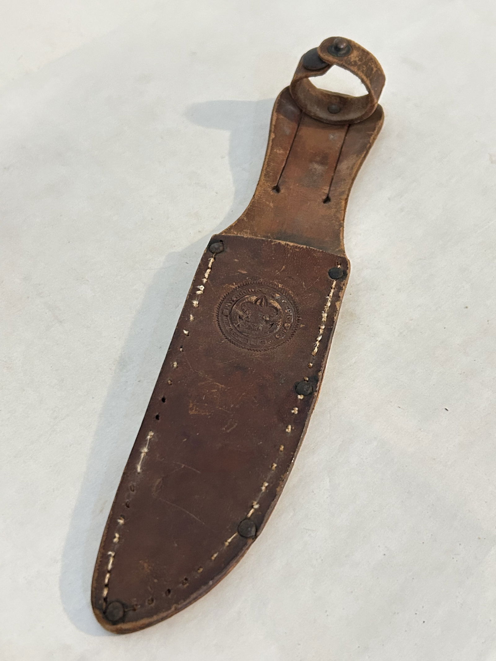 Vintage Boy scout Knife Scabbard (1 of 3)