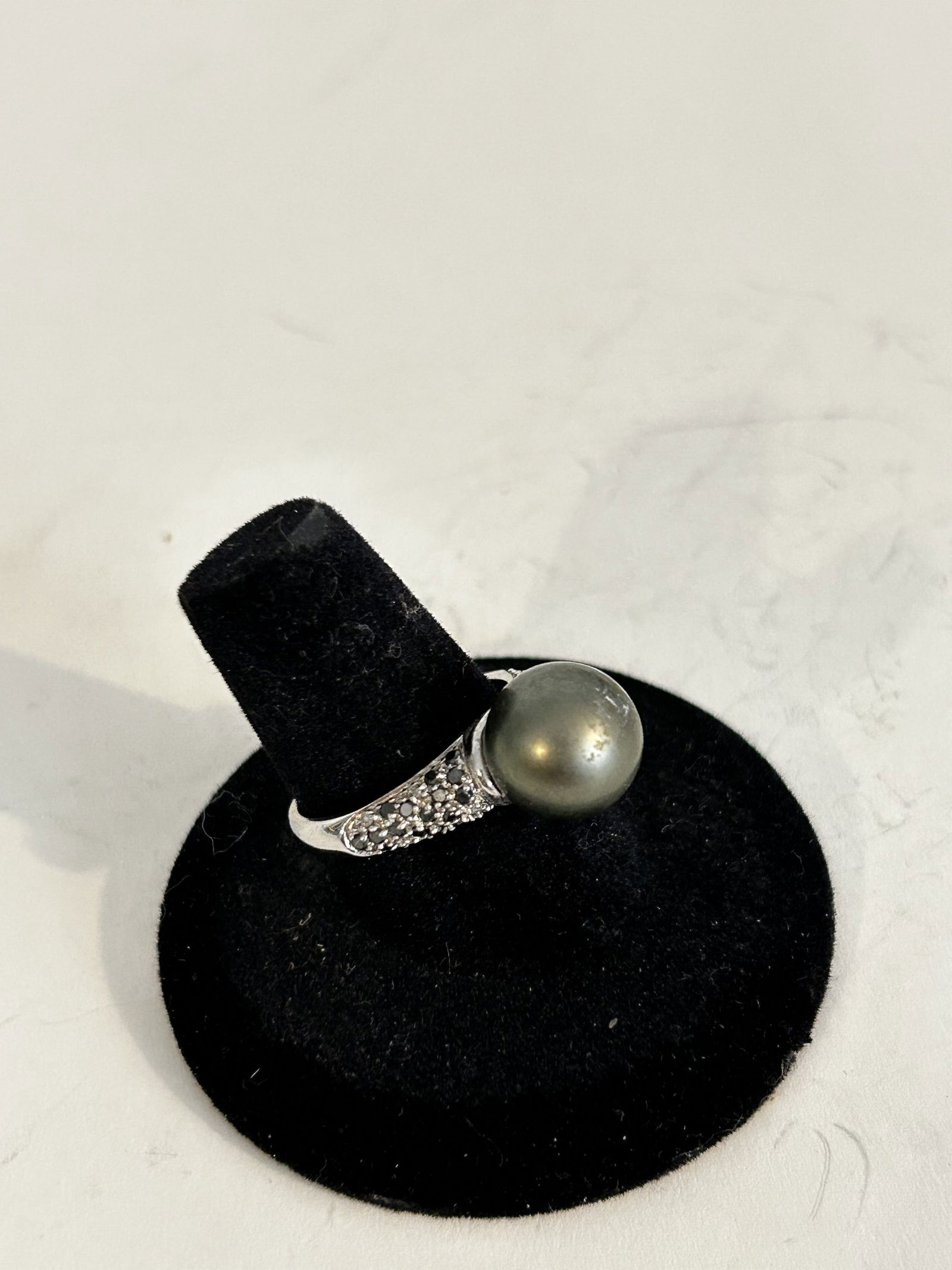 Vintage Sterling Silver marcasite Ring sz 8 (1 of 4)