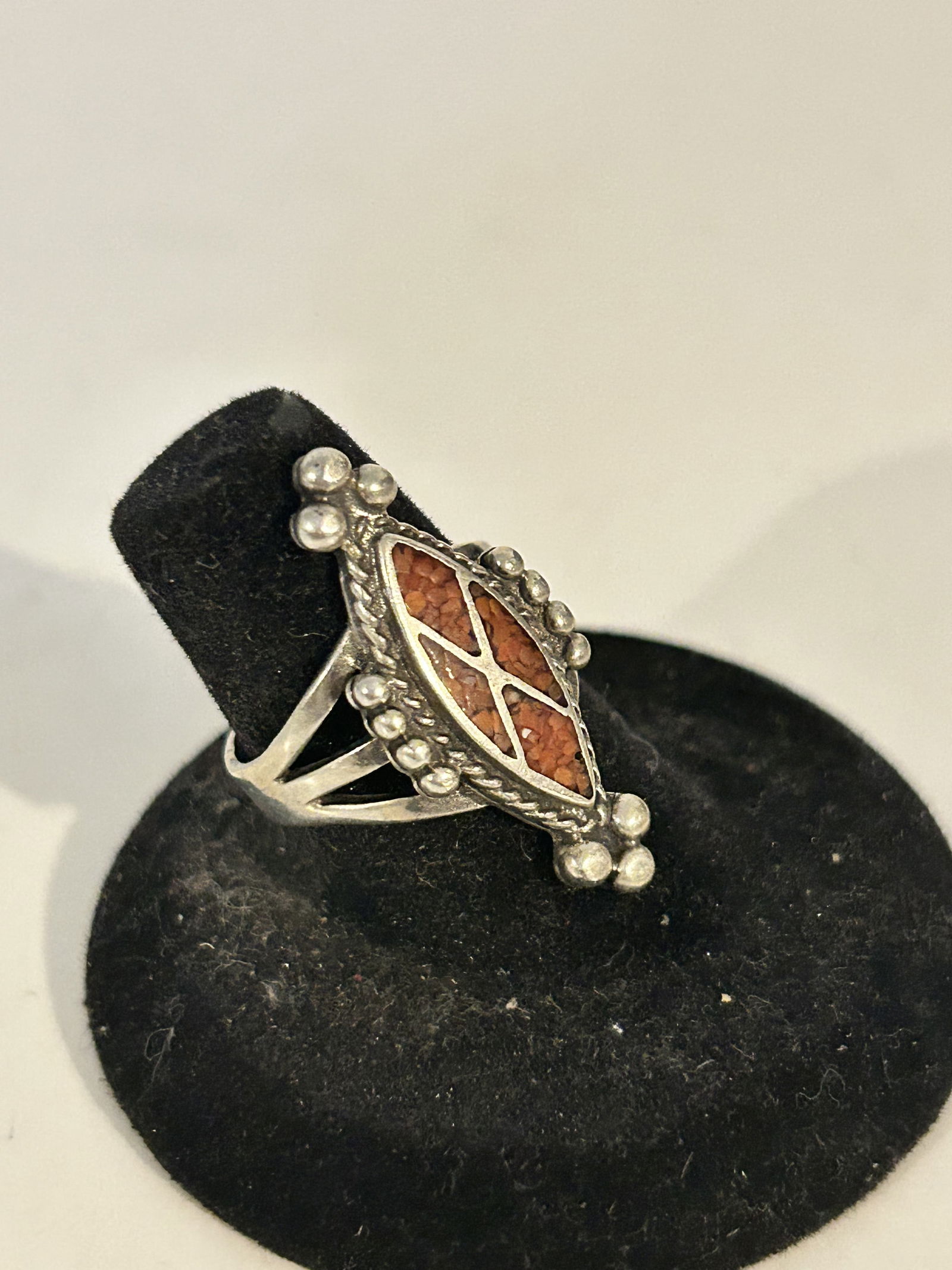 Vintage Sterling Silver navajo/zuni Ring sz 7 (1 of 4)
