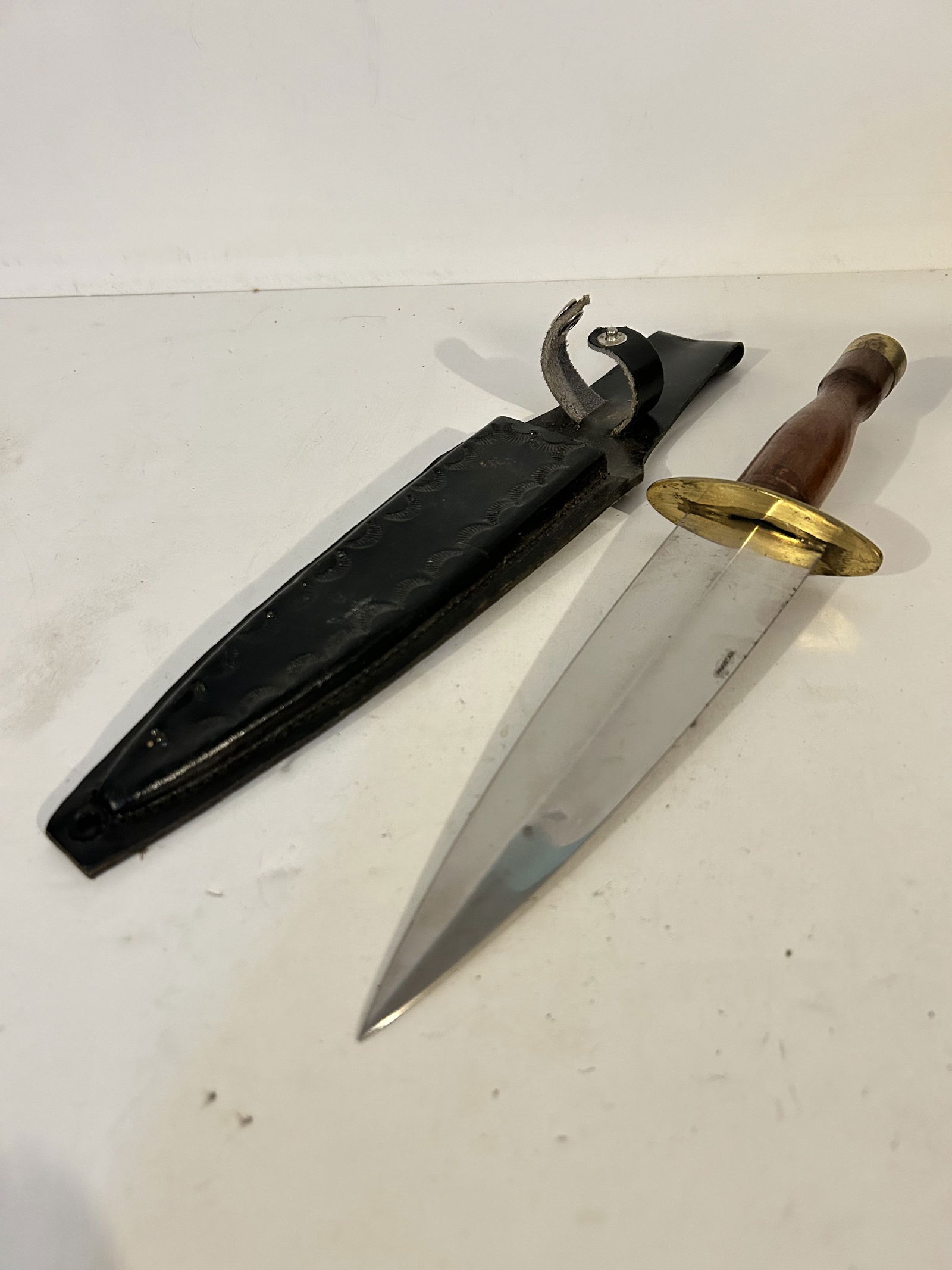 vintage pakistan fixed blade knife 11 1/4" blade 7 1/4" with sheath (1 of 4)