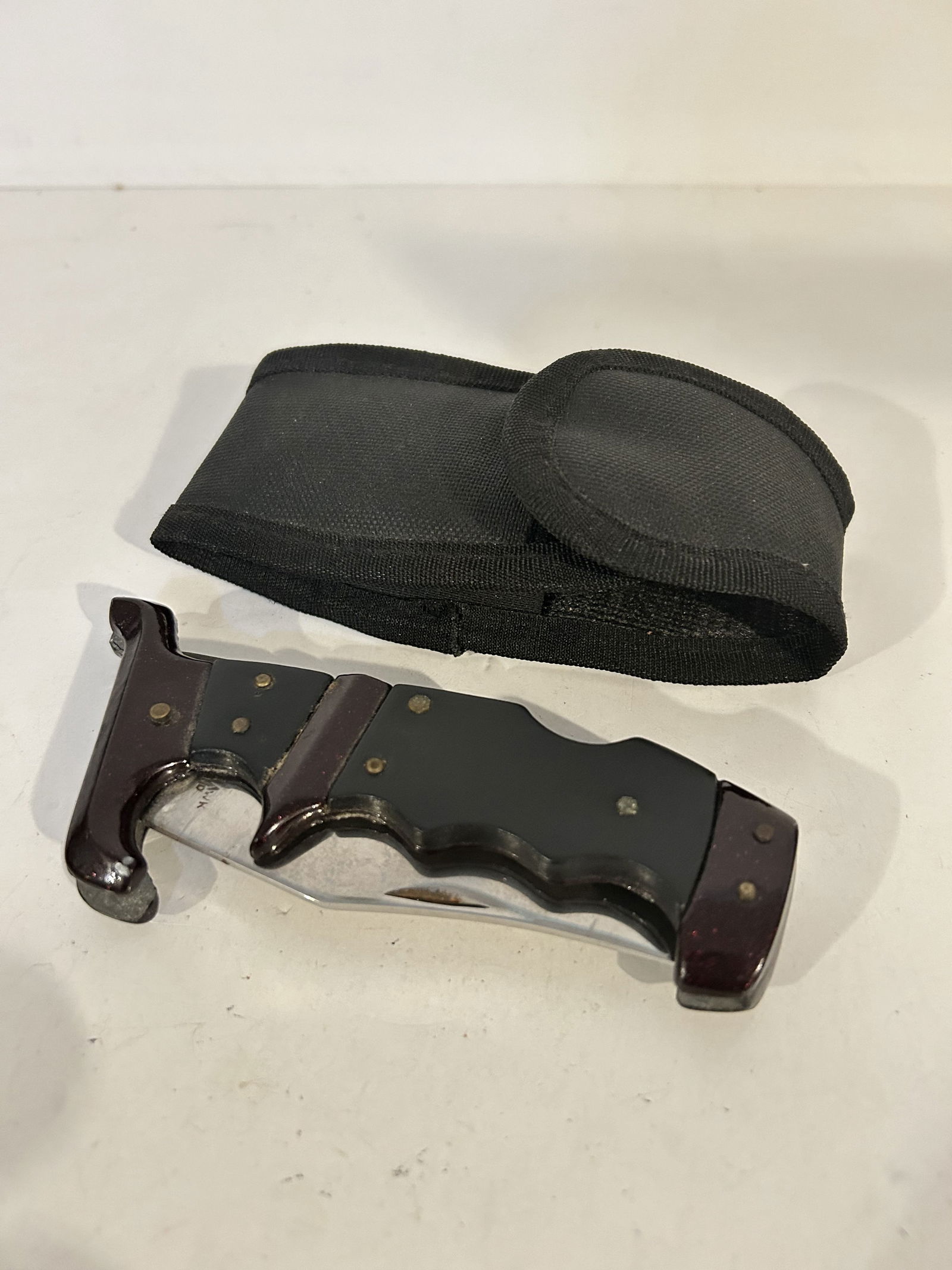 Vintage Tomahawk Brand folding knife 8 1/2" blade 3 1/2" (1 of 4)