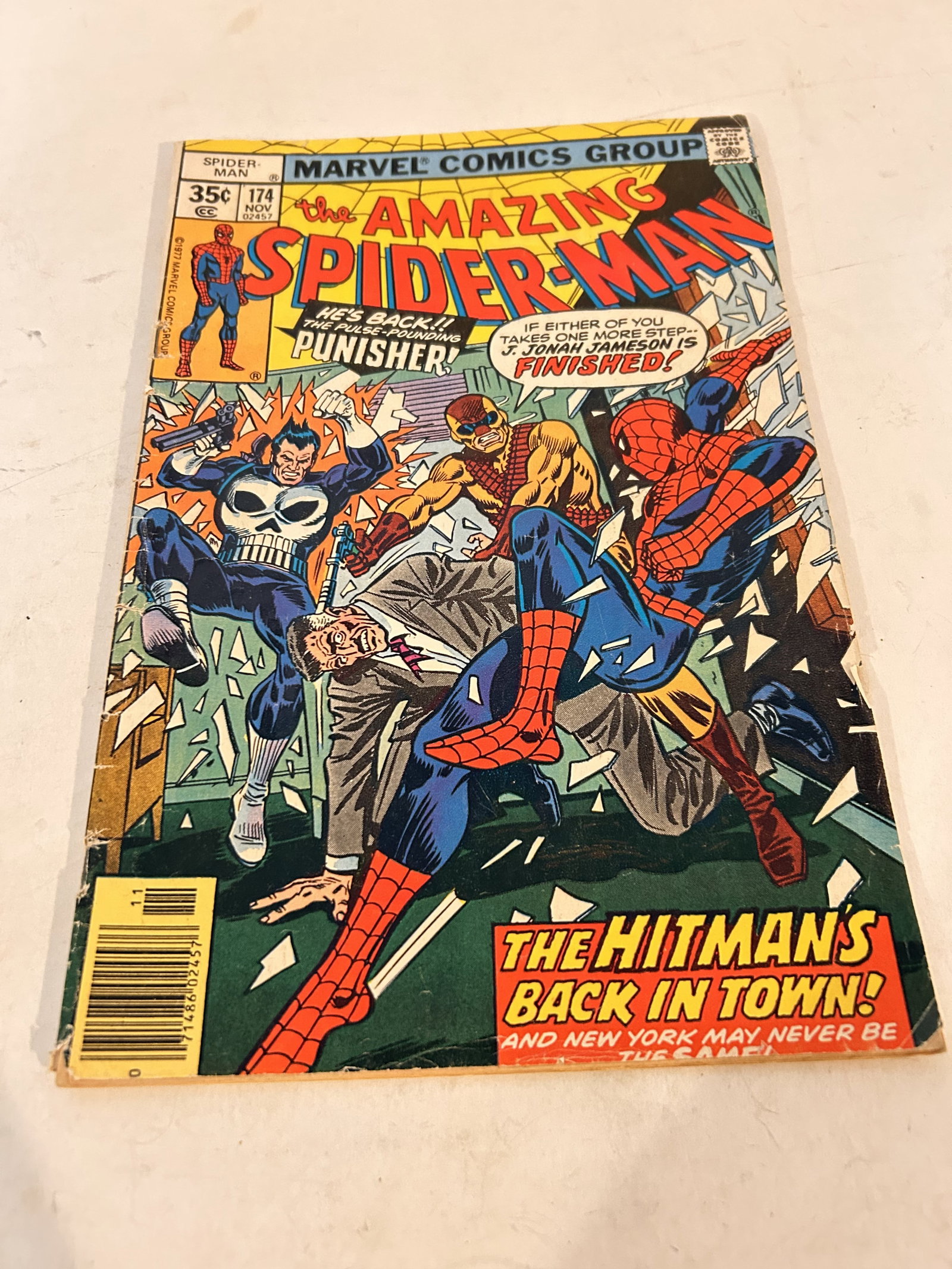 Vintage Comic Book Amazing Spider-Man 174: Vintage Comic Book Amazing Spider-Man 174 Please view all photos as they are part of the description and condition of this Item, Feel free to contact me with questions or picture requests! Used Item A
