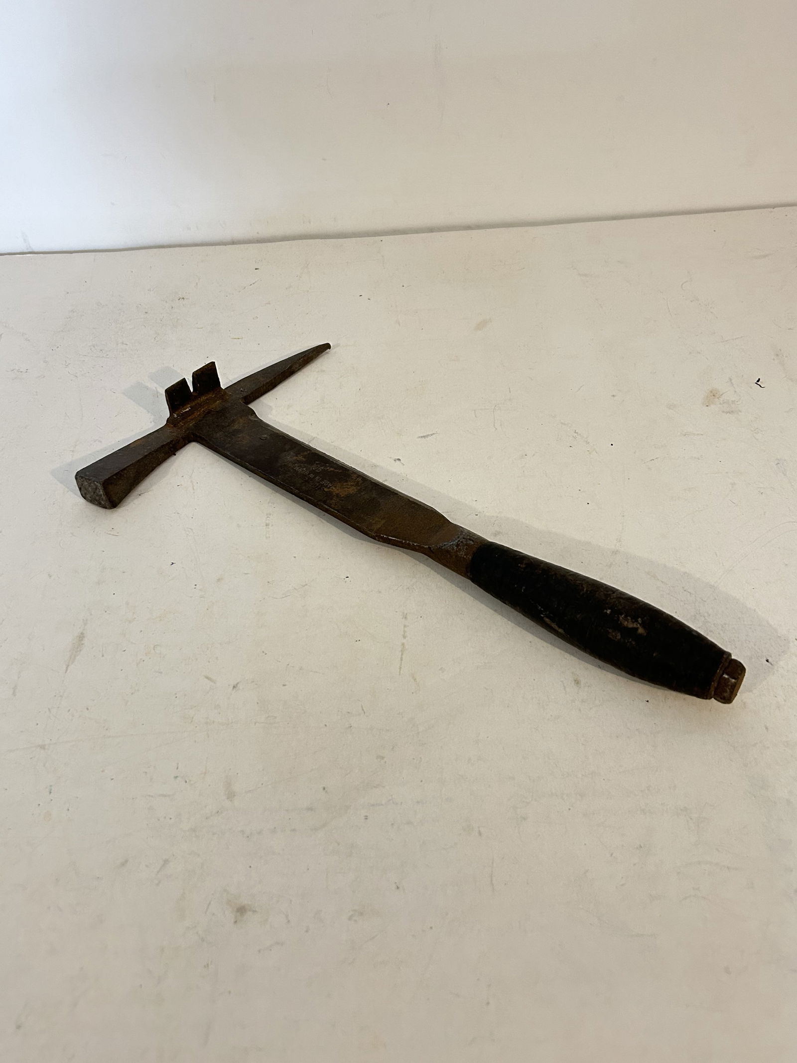 Antique Vintage Stortz Phila Slater's Slate Roofing Hammer (1 of 5)